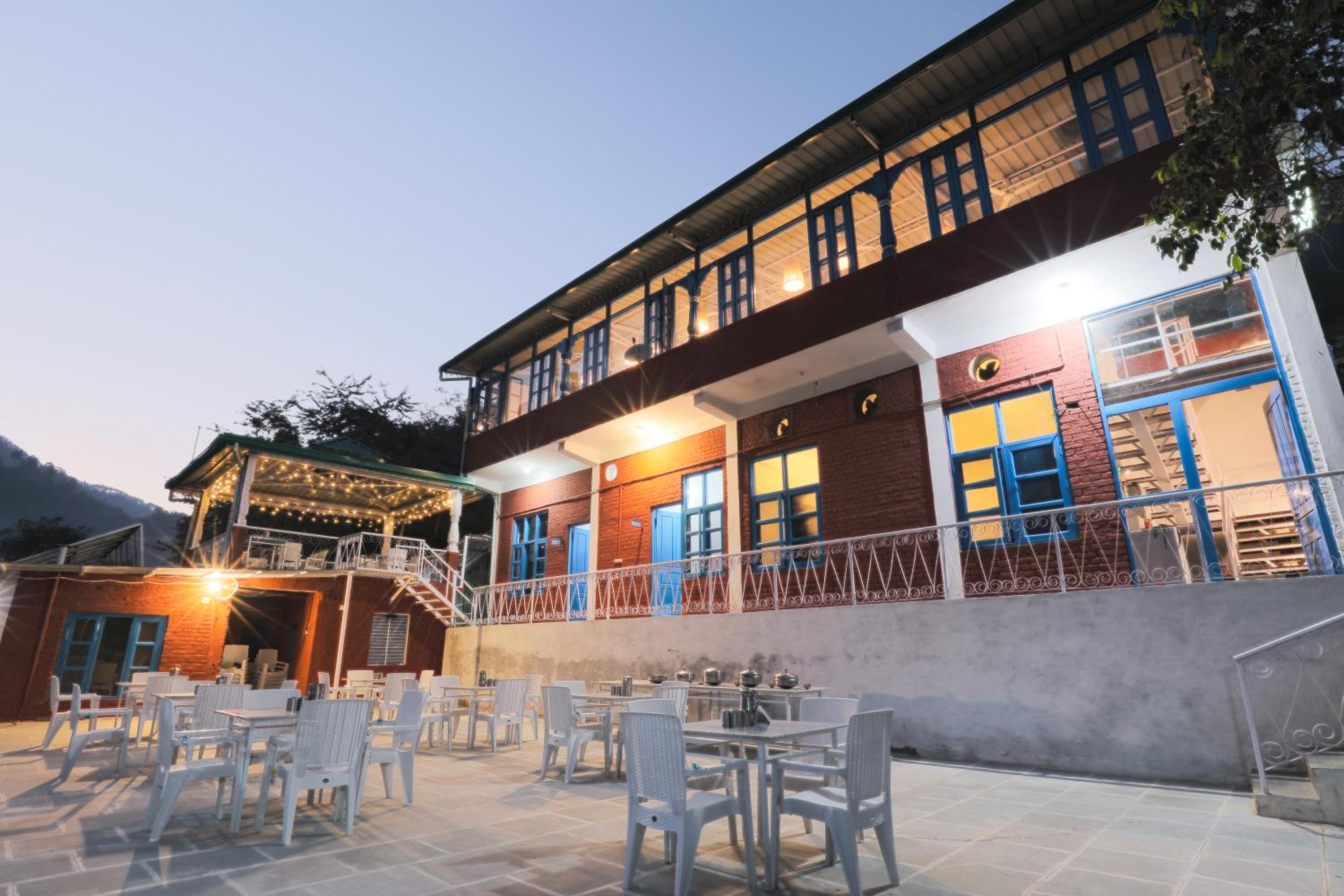 MANJARI RESORT