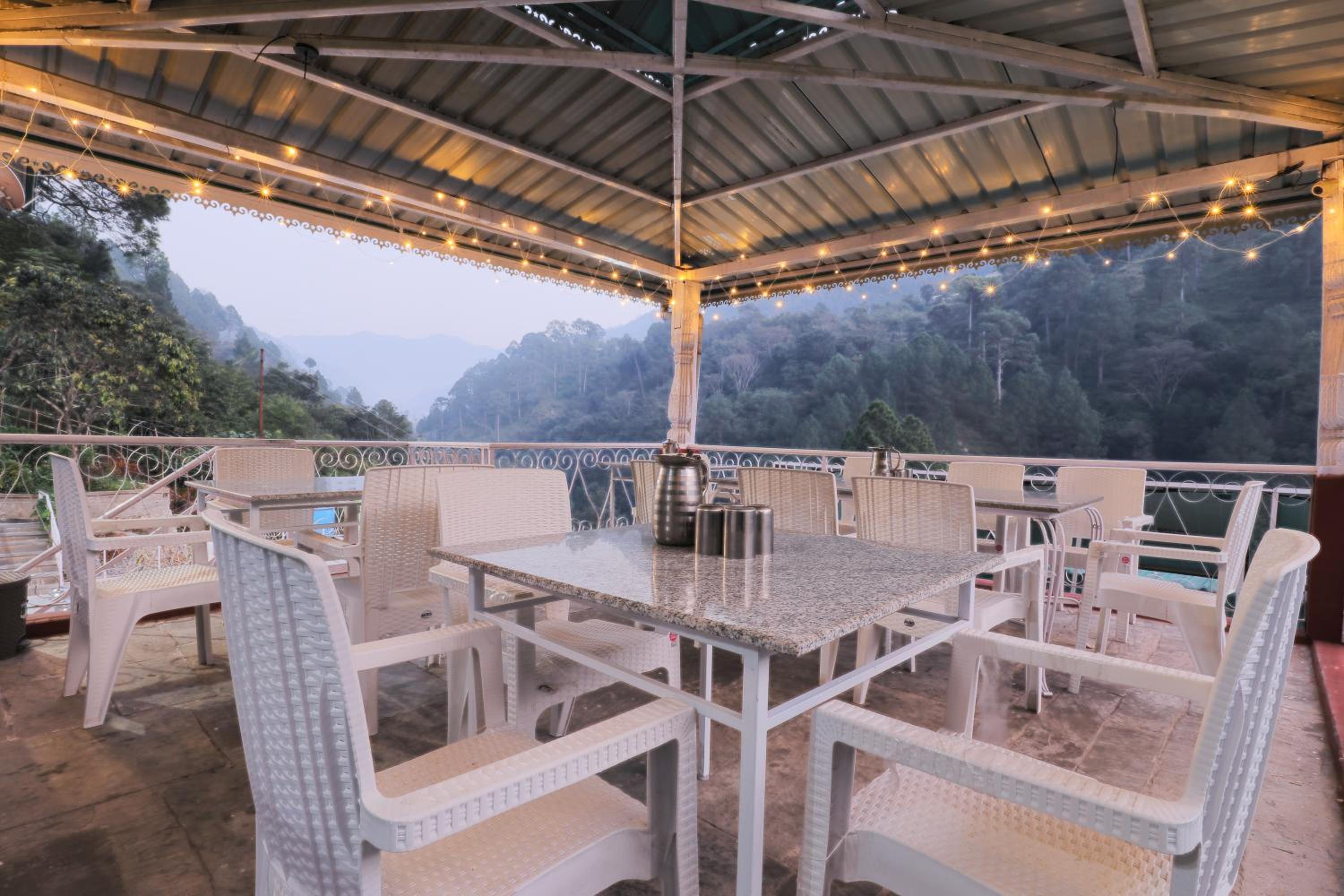 MANJARI RESORT