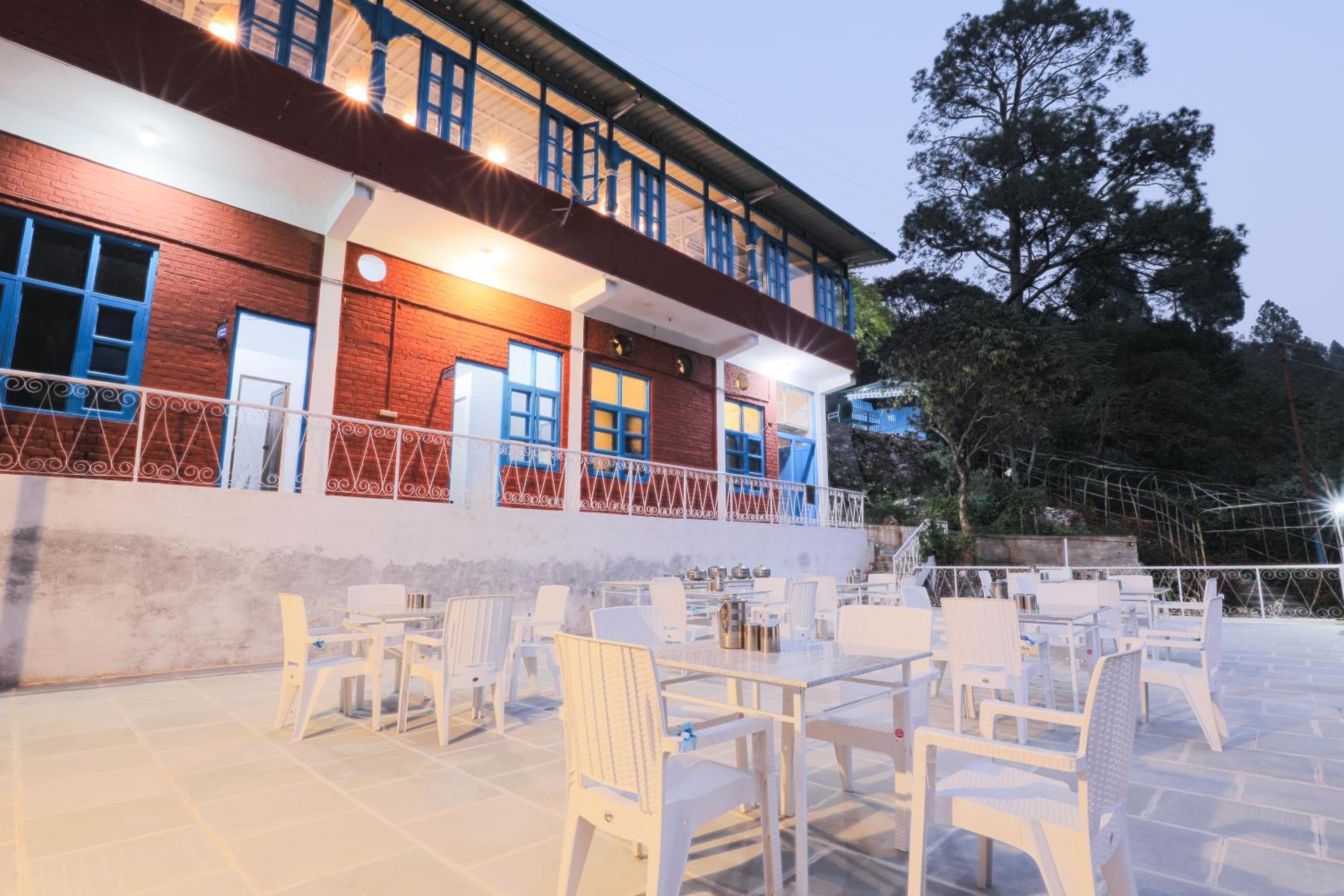 MANJARI RESORT