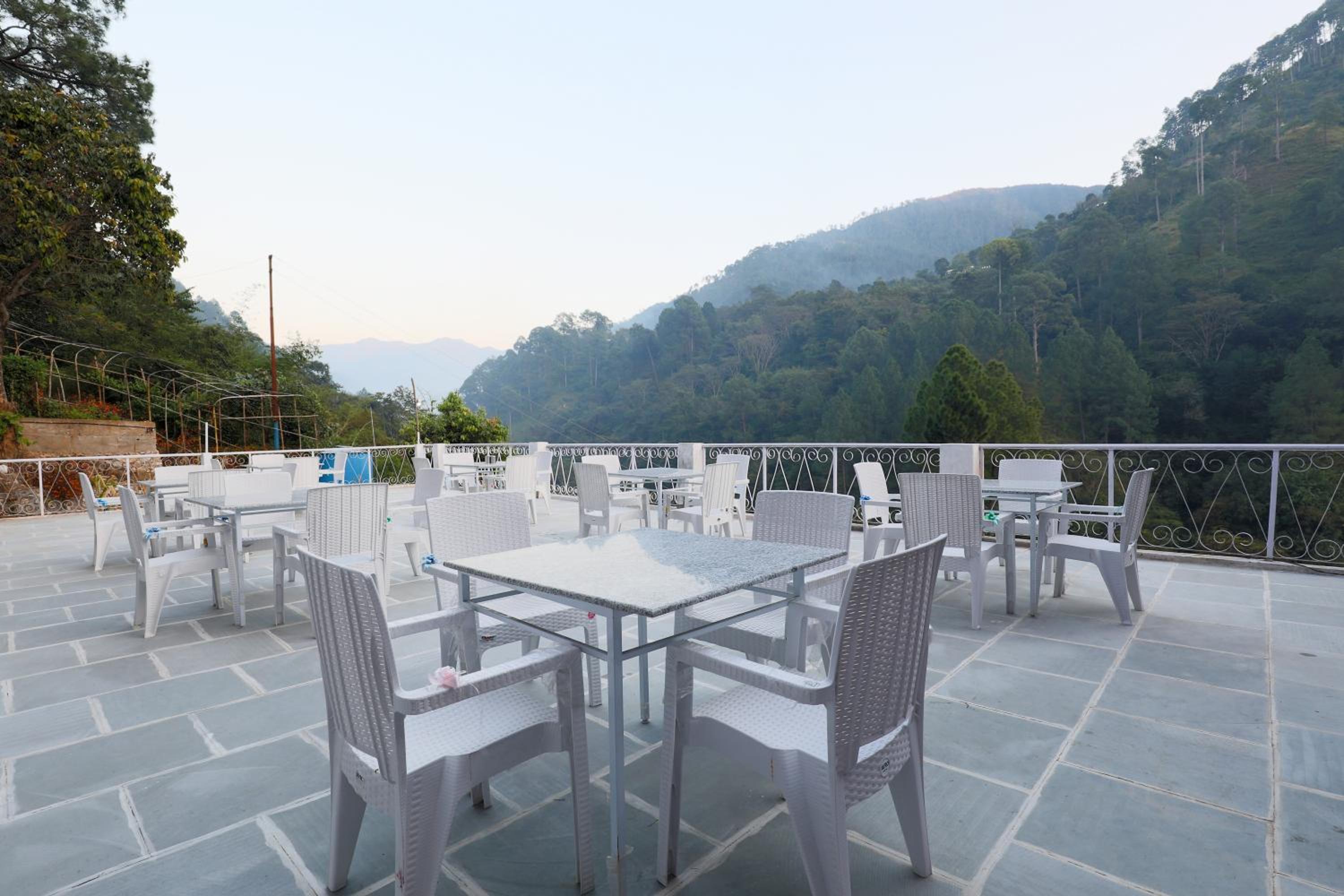 MANJARI RESORT