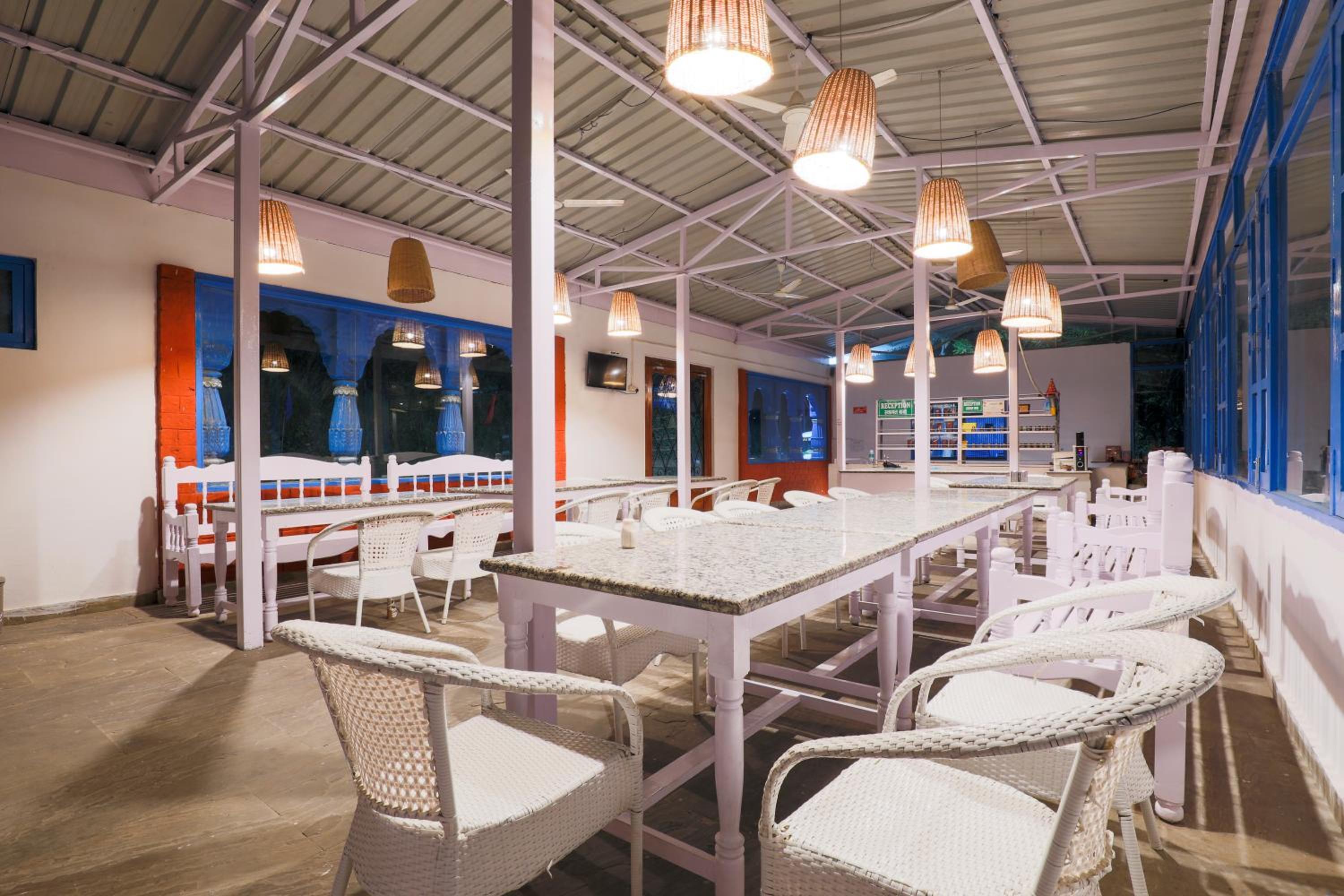 MANJARI RESORT