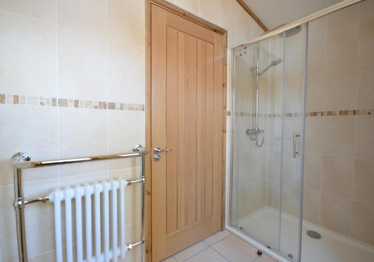 3 Bed in Whitby oc-wa057