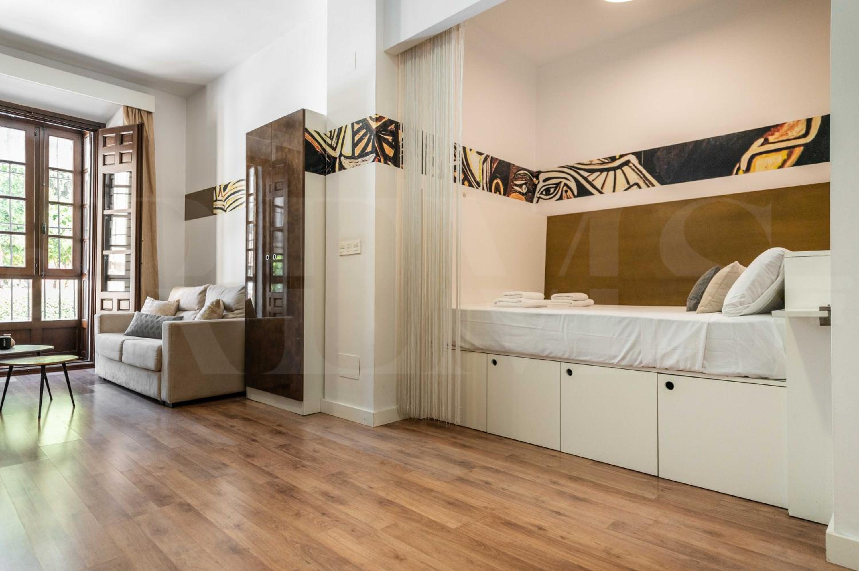Paloma & Claude Suite Picasso-Inspired REMS