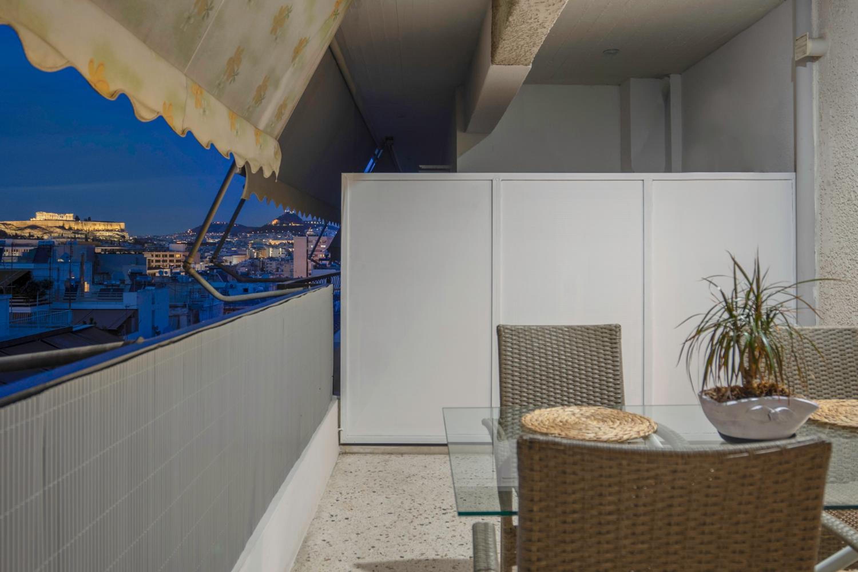 IVY Charm Acropolis View 2BR Apartment Neos Kosmos