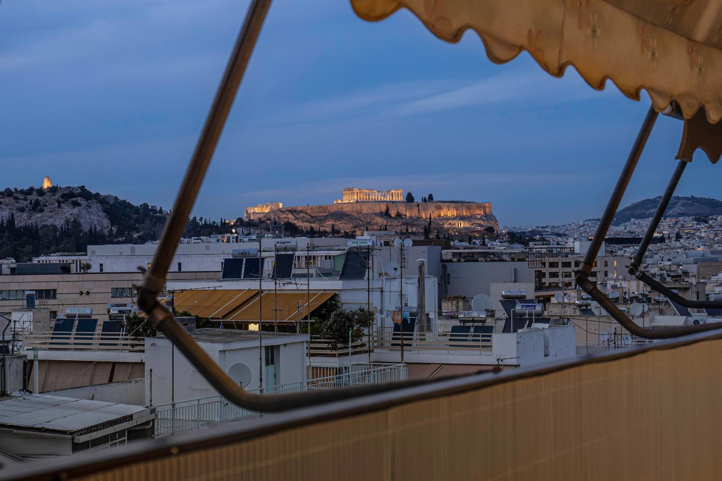 IVY Charm Acropolis View 2BR Apartment Neos Kosmos