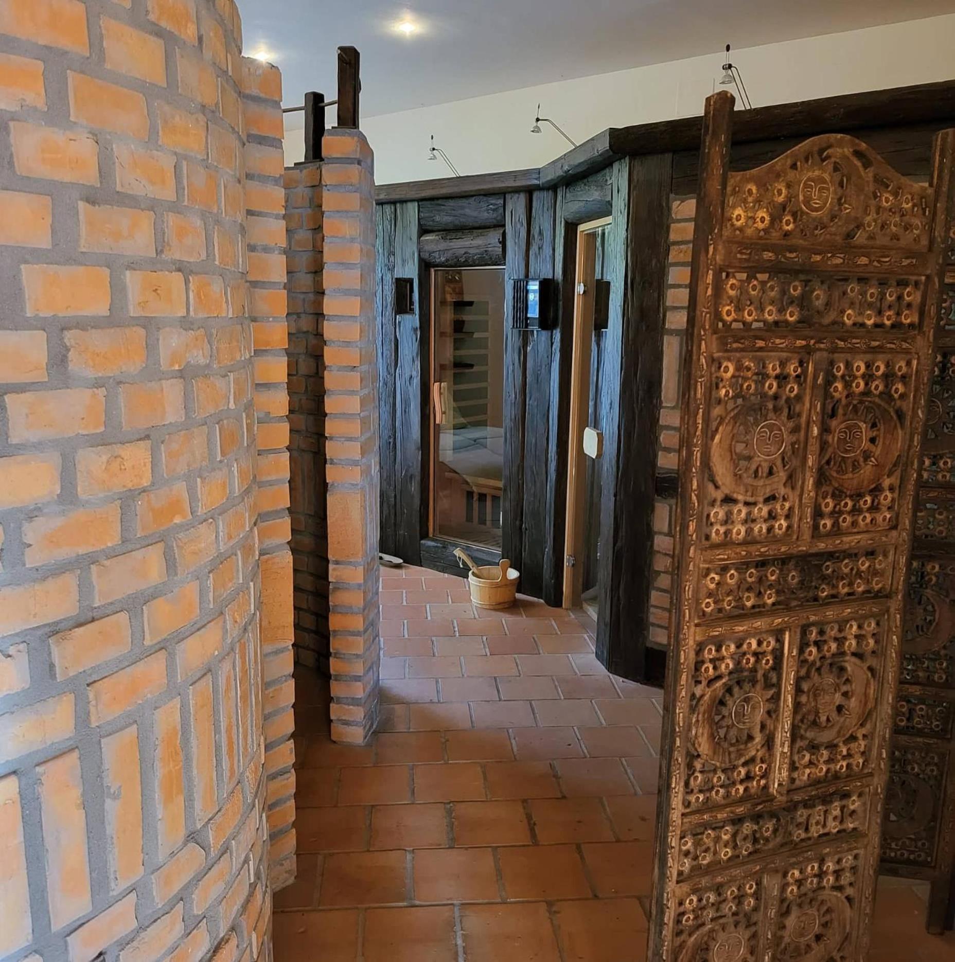 Photo 42