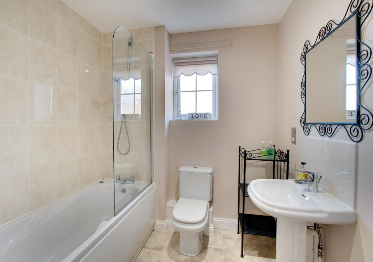 5 Bed in Beadnell oc-26743