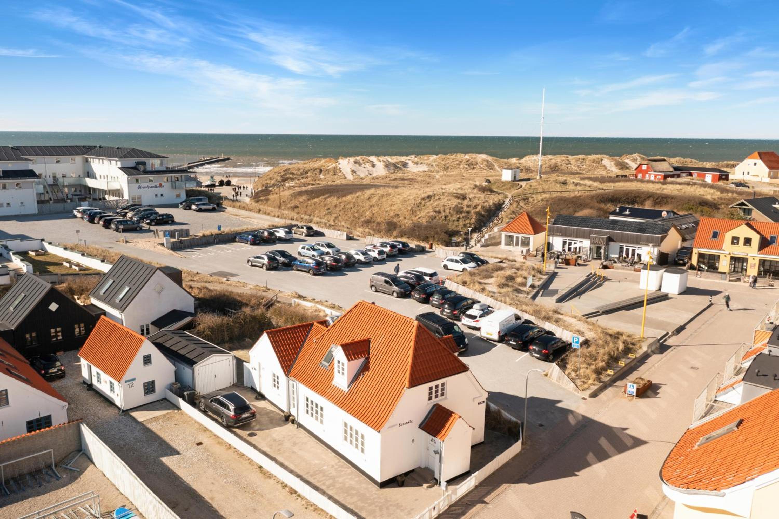 Unique Holiday Home Located On Norgesvej 8 view 3