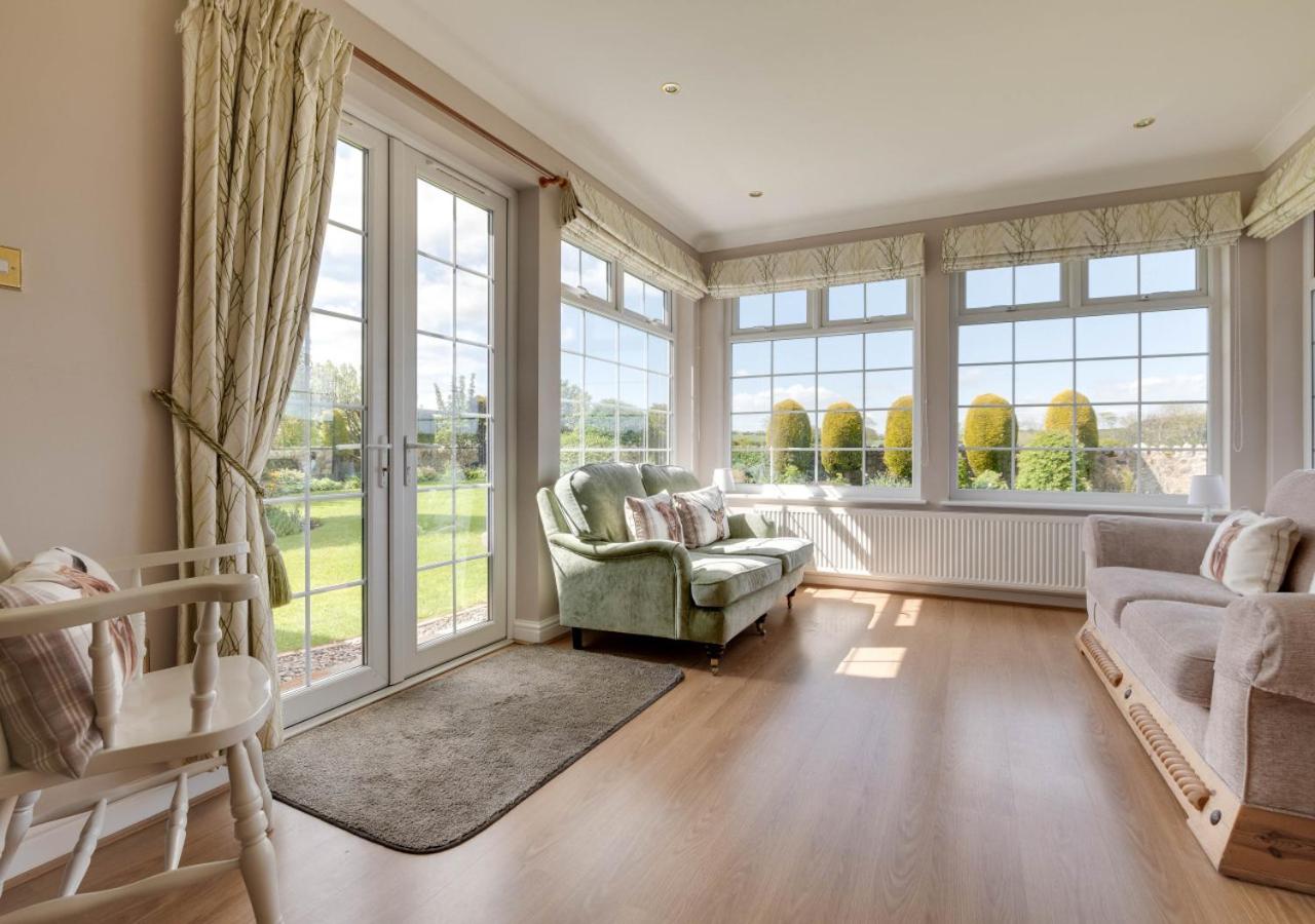4 Bed in Bamburgh oc-gd0268