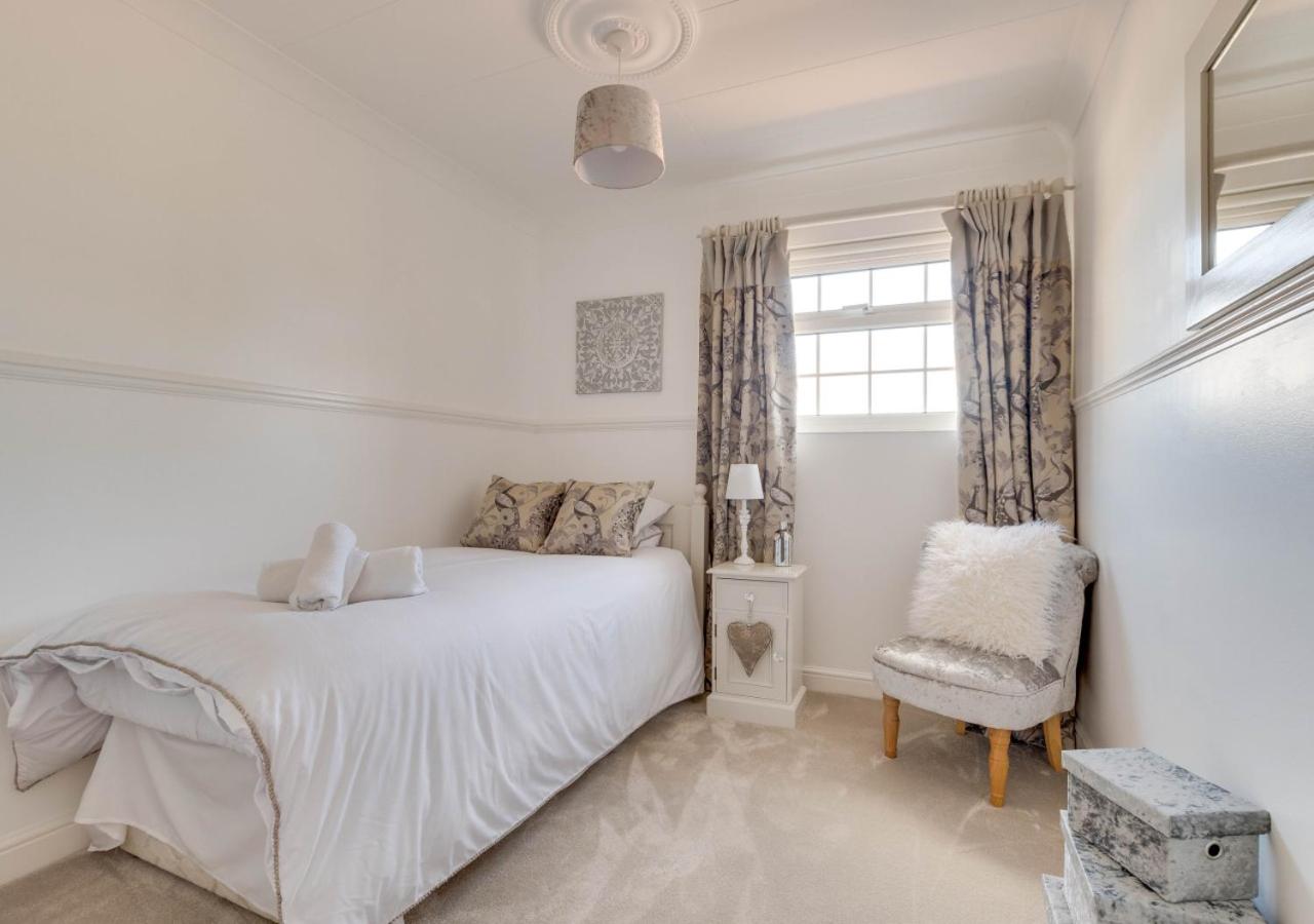 4 Bed in Bamburgh oc-gd0268
