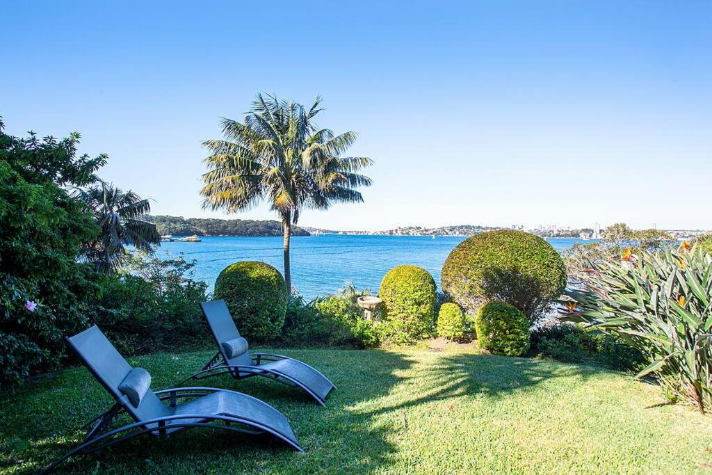 360 Waterfront near Taronga Zoo Sydney with BBQ, Pool & Parking