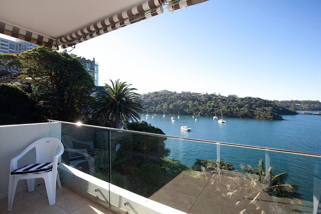 360 Waterfront near Taronga Zoo Sydney with BBQ, Pool & Parking