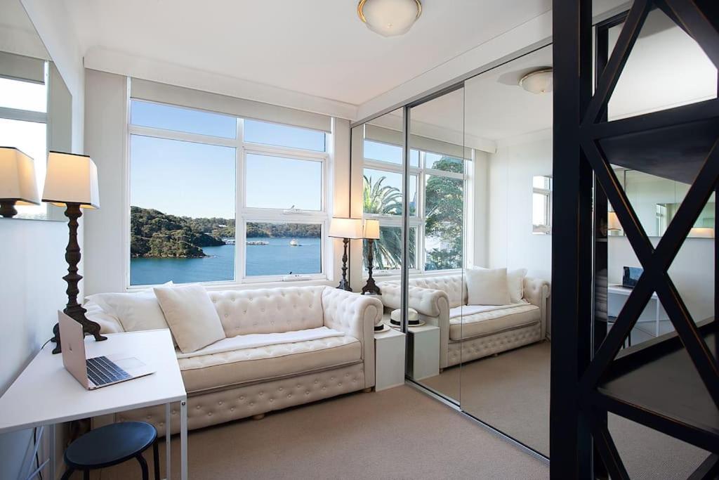360 Waterfront near Taronga Zoo Sydney with BBQ, Pool & Parking