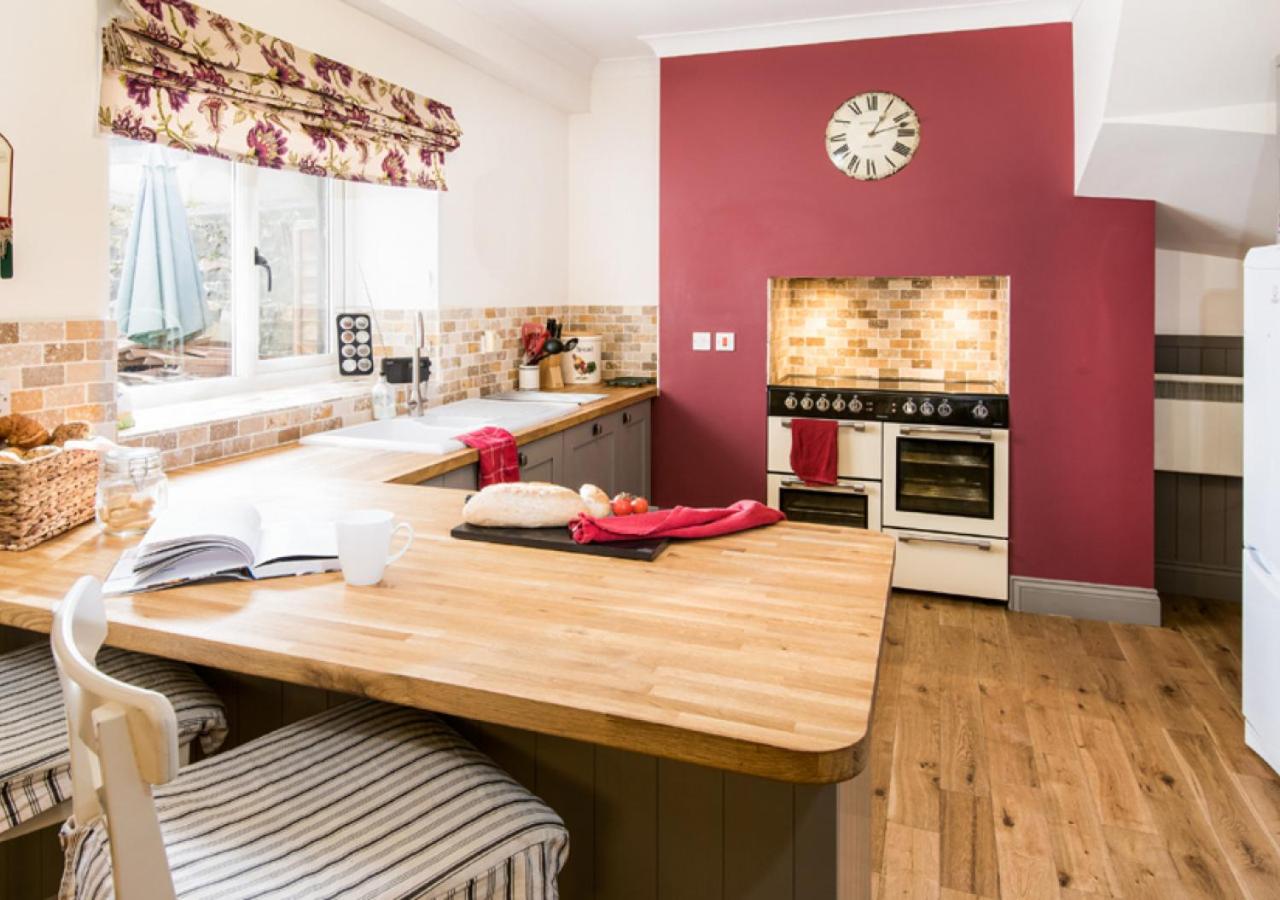 4 Bed in Bamburgh oc-gd1297