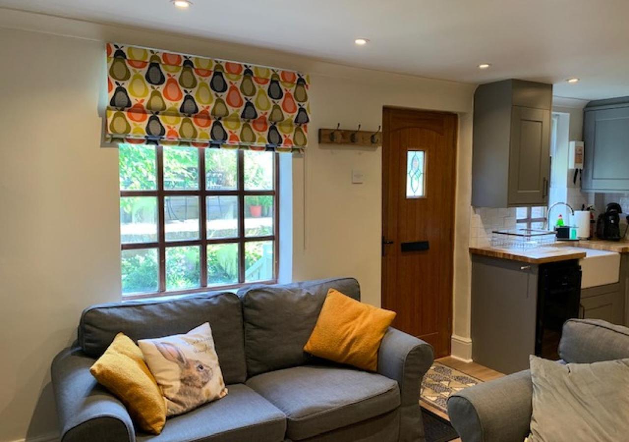 2 Bed in Whitby oc-w904 view 2