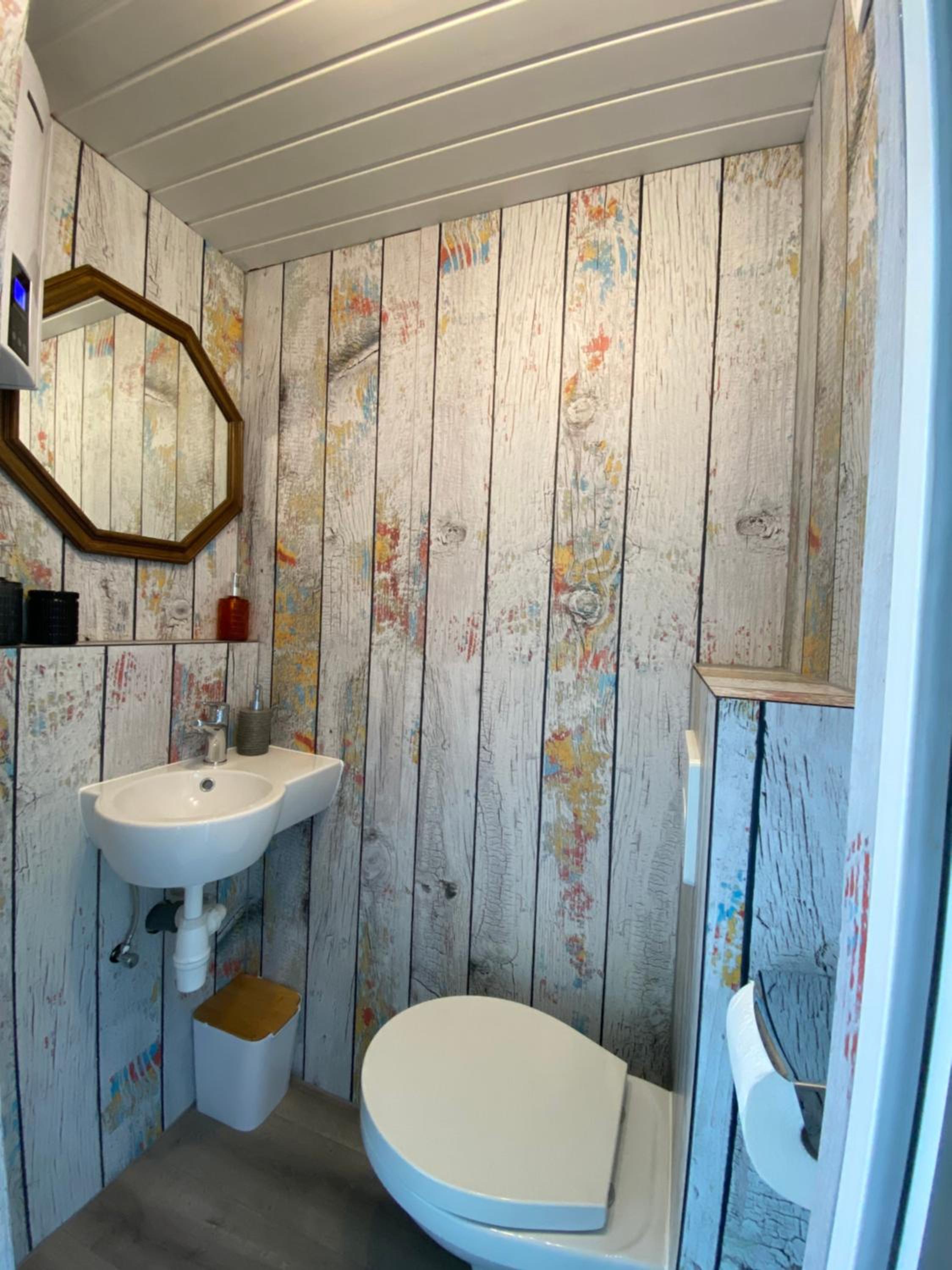 Die Pilgerbox, Tiny House trifft Urlaub, optional mit Sauna und Whirlpool
