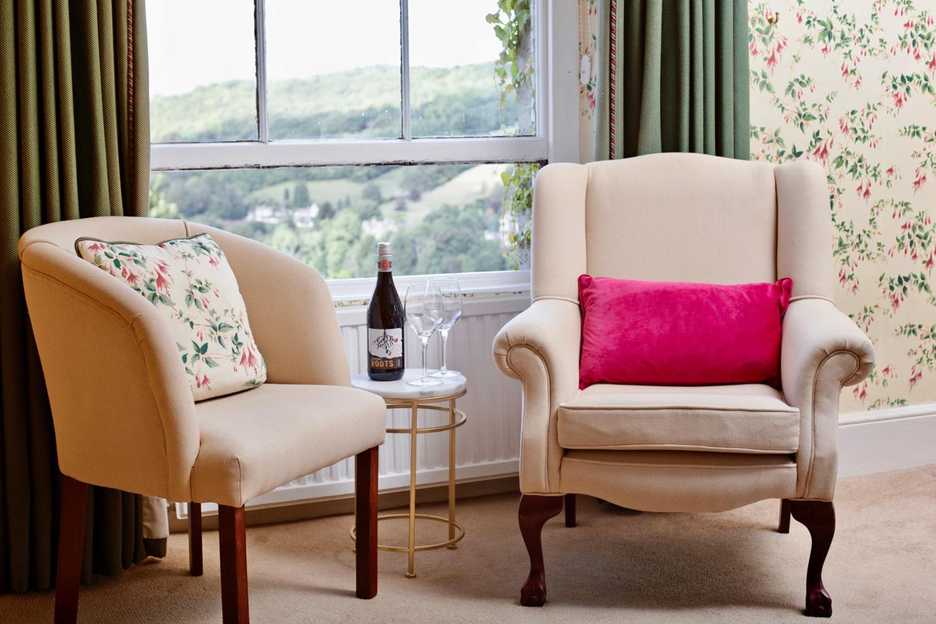 Stroud Vacations - Burleigh Court Hotel - Property Image 54