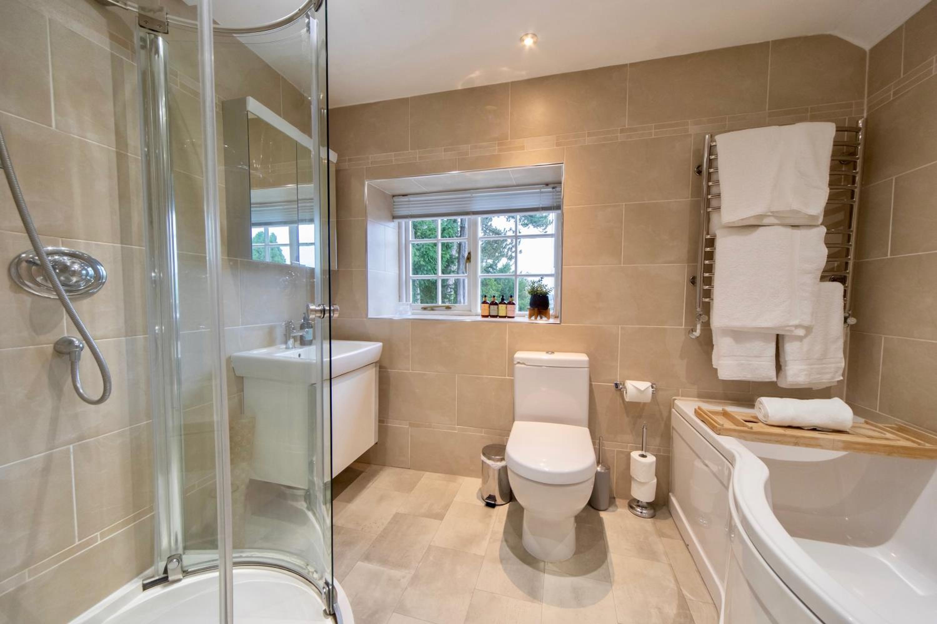 Stroud Vacations - Burleigh Court Hotel - Property Image 66