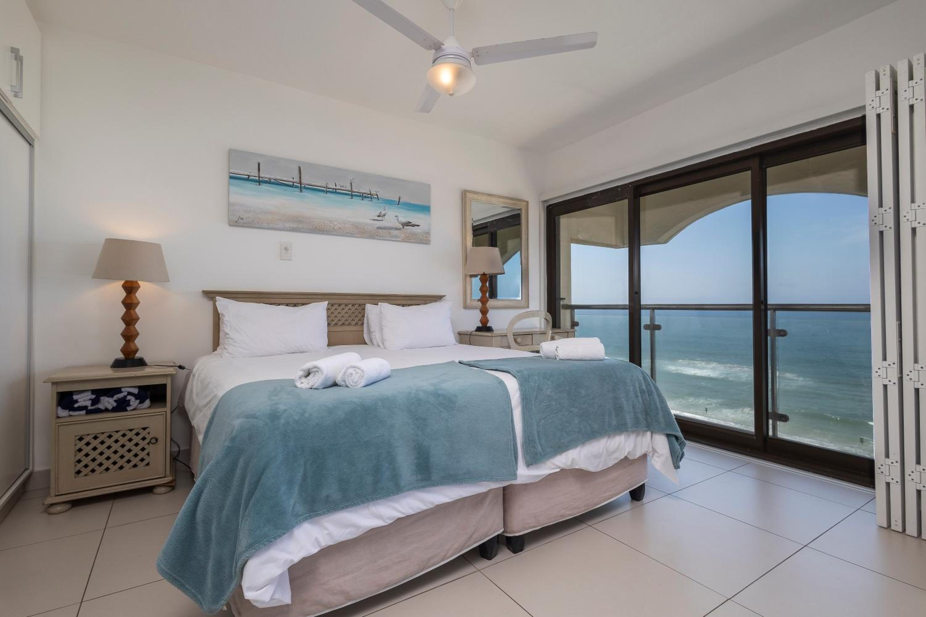 802 Bermudas - Seaviews & beach access - Modern 3BR