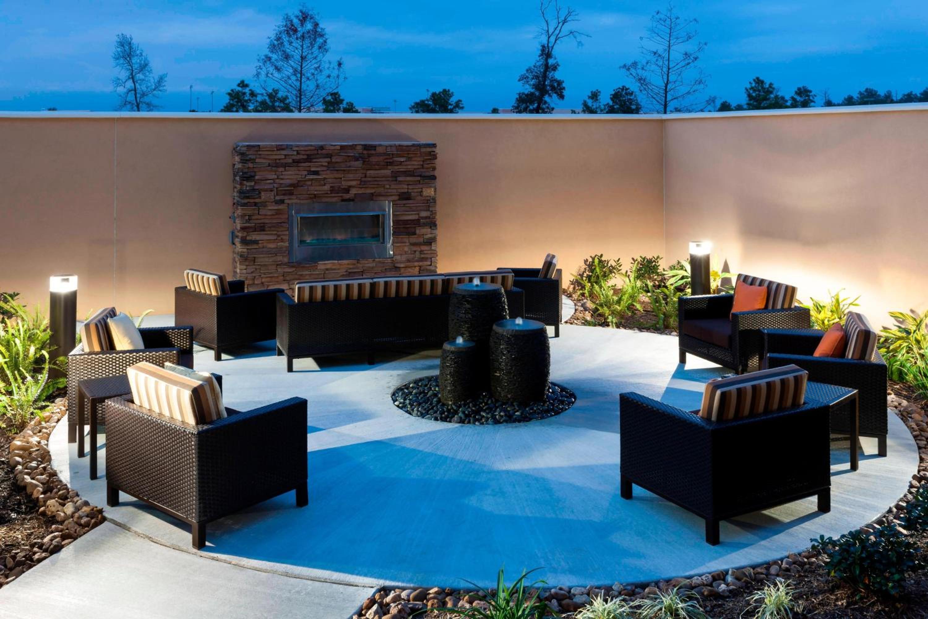 Courtyard by Marriott Houston North/Shenandoah - Property Image 8