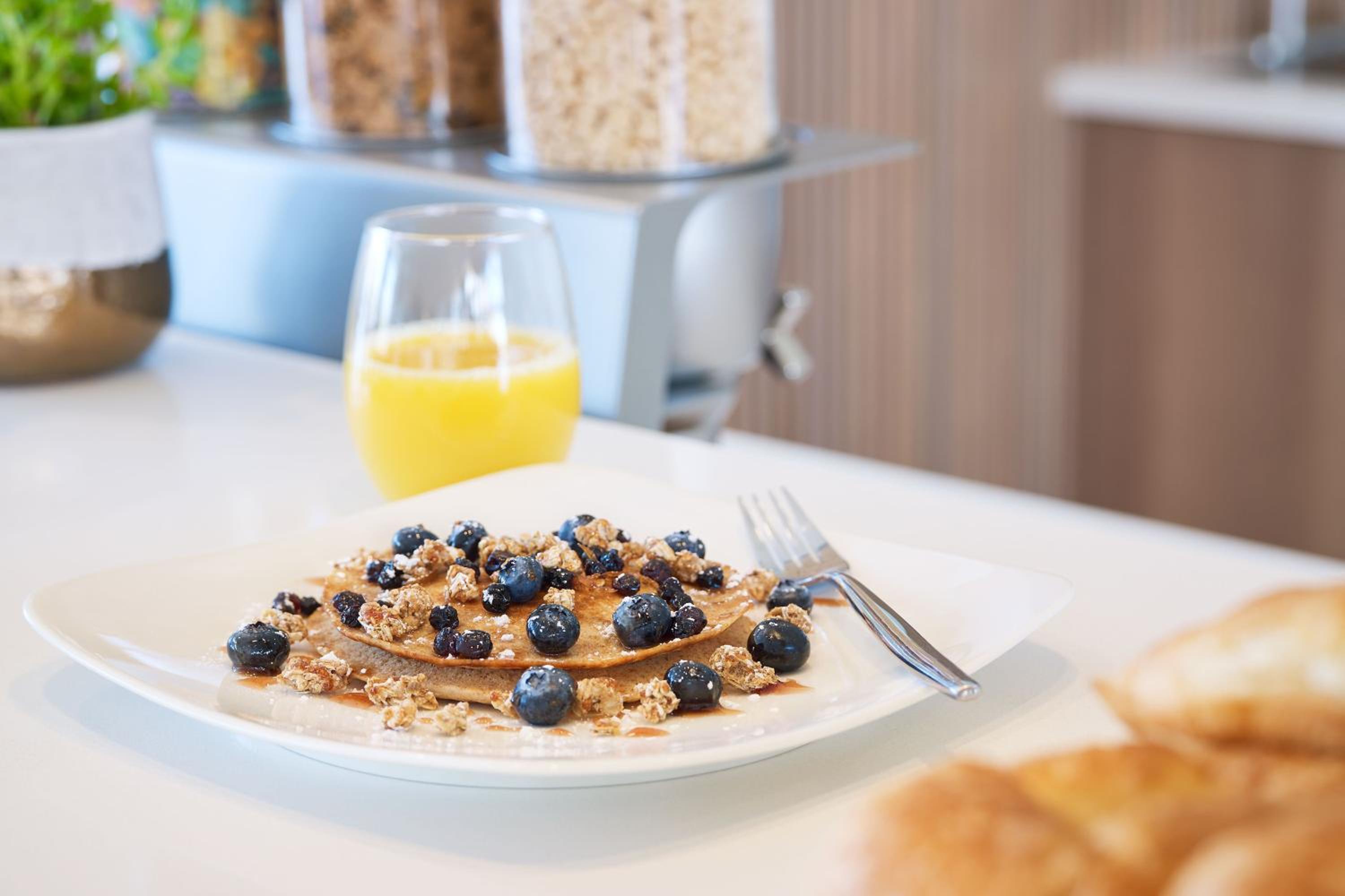 Phoenix Vacations - Element Chandler Fashion Center - Property Image 2