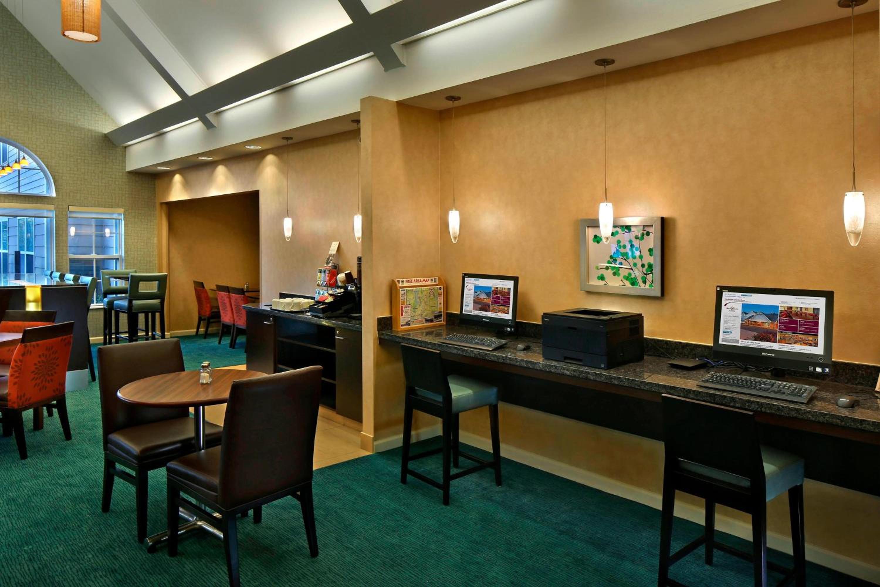 Danbury Vacations - Residence Inn Danbury - Property Image 13