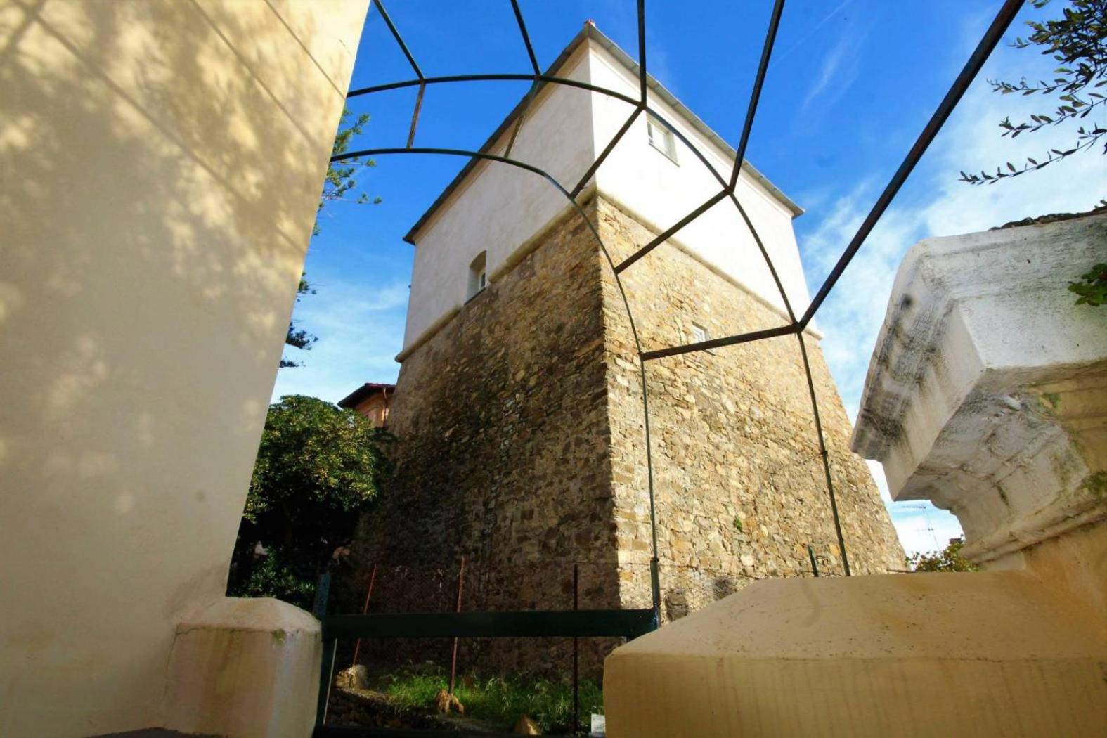 amazing sea cottage "Sleep To The Sound Of The Surf" casetta al mare view 4