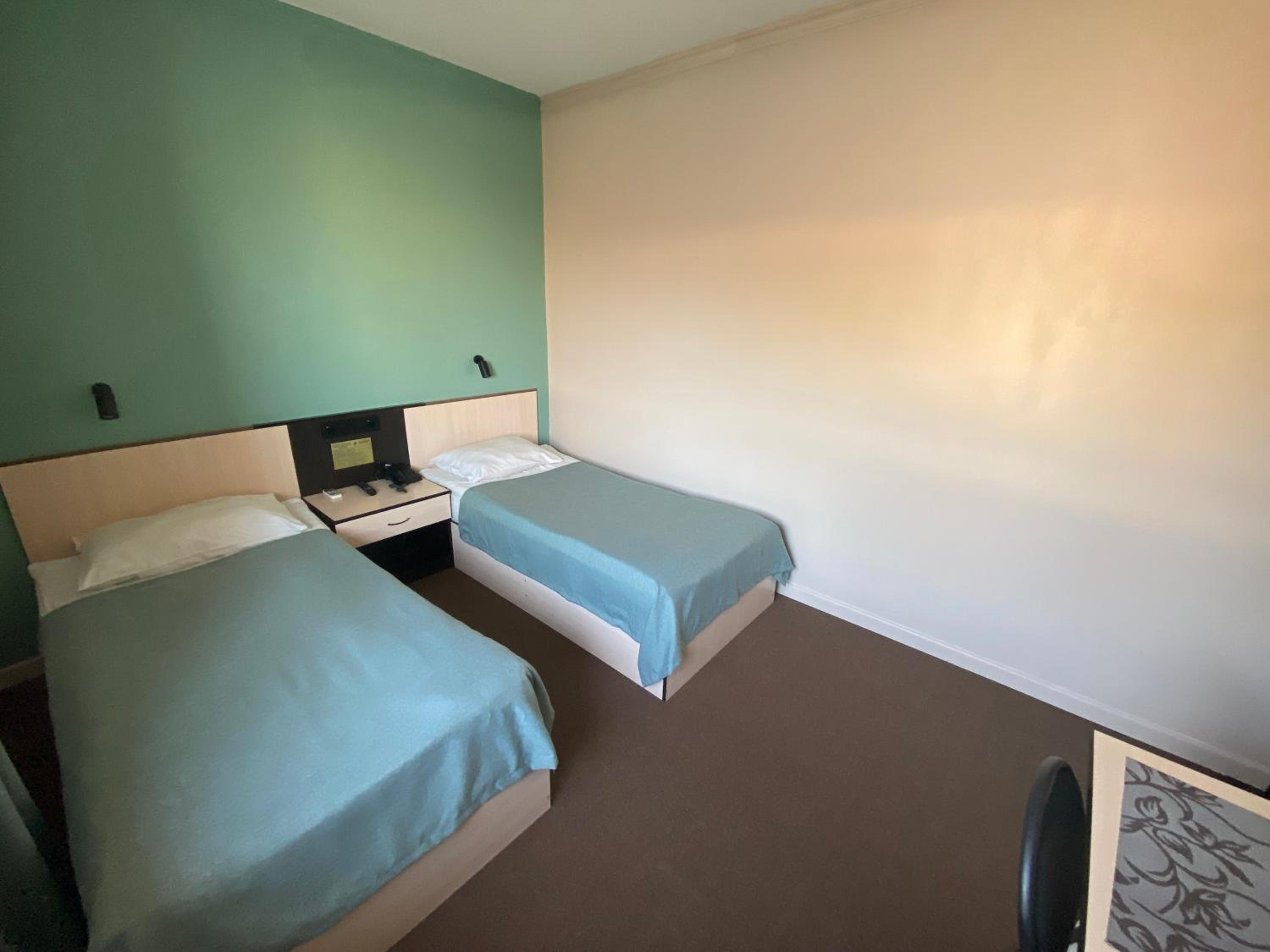 Ulpan Mini Hotel — photo 35