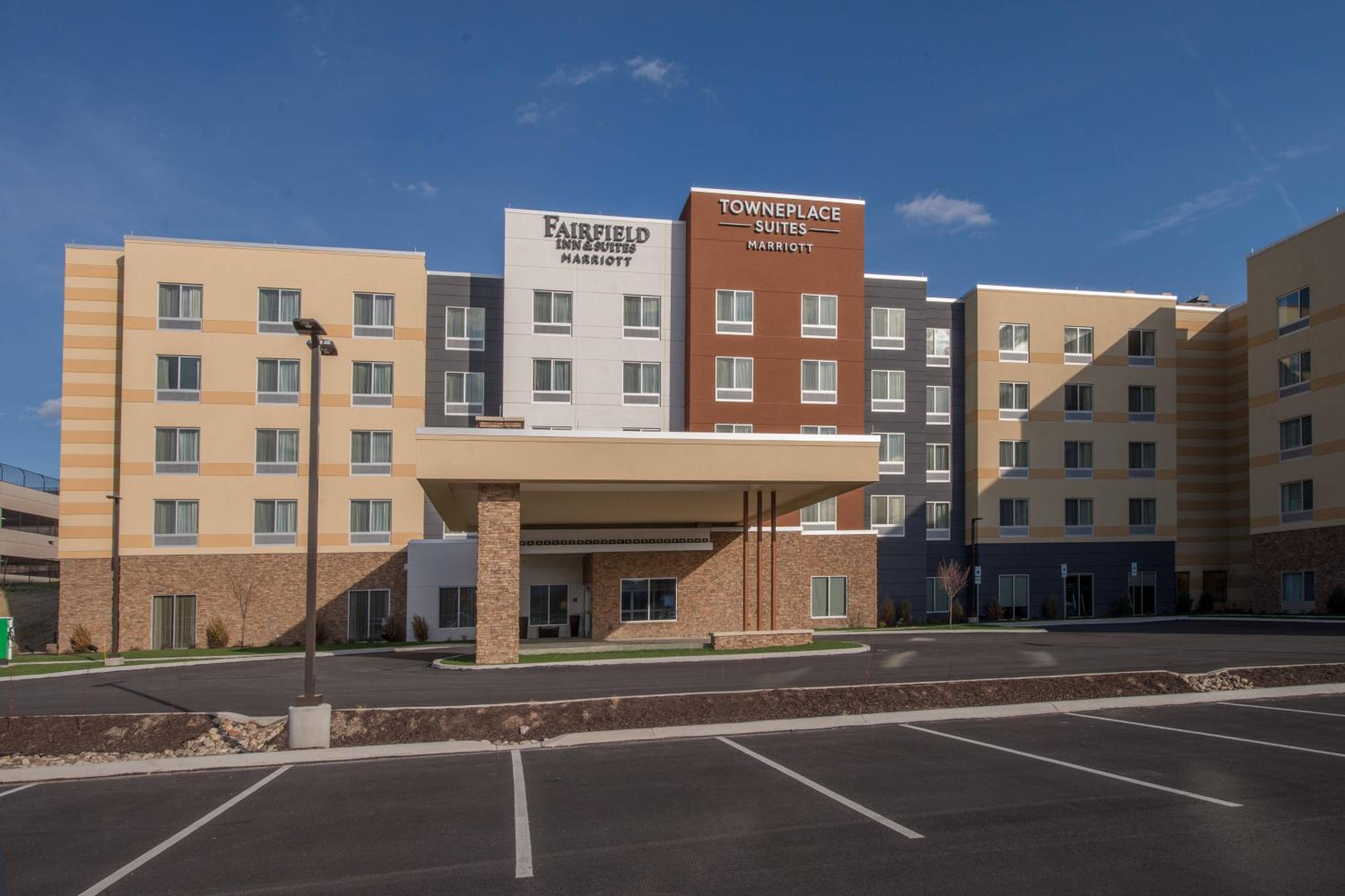 Altoona Vacations - Fairfield Inn  Suites by Marriott Altoona - Property Image 23