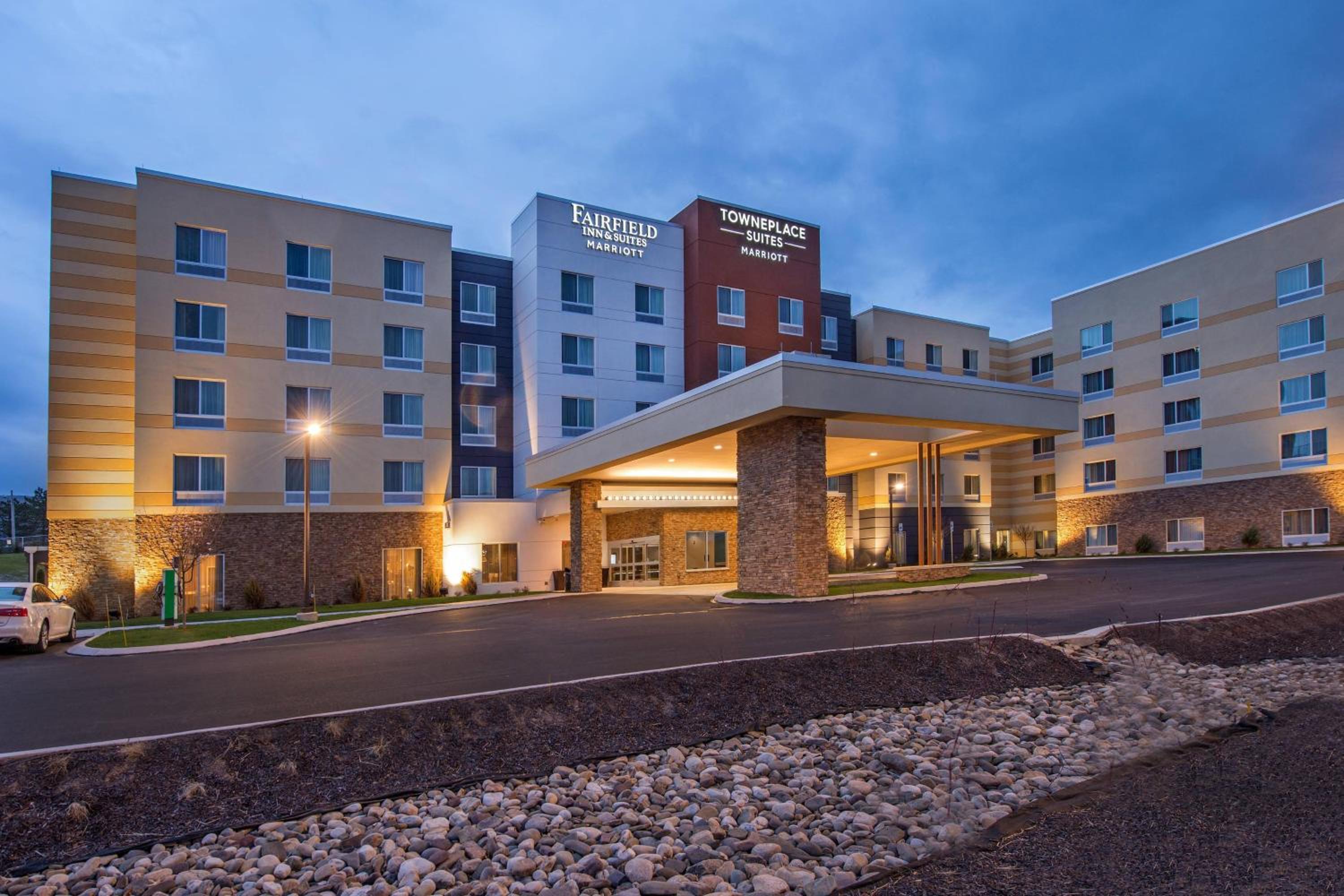 Altoona Vacations - Fairfield Inn  Suites by Marriott Altoona - Property Image 1