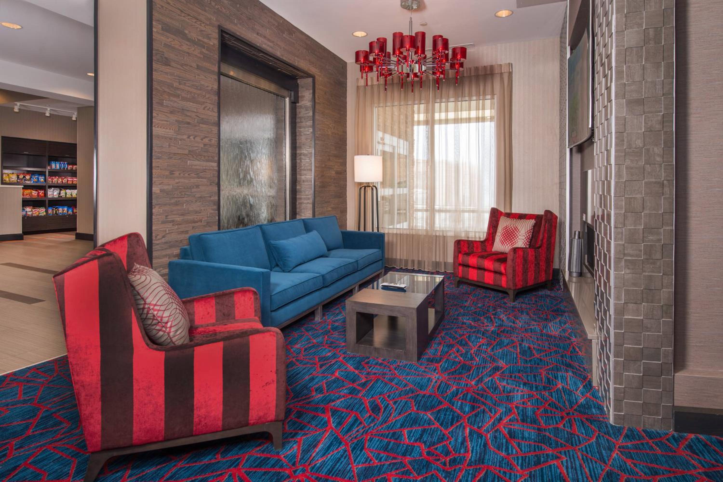 Altoona Vacations - Fairfield Inn  Suites by Marriott Altoona - Property Image 28