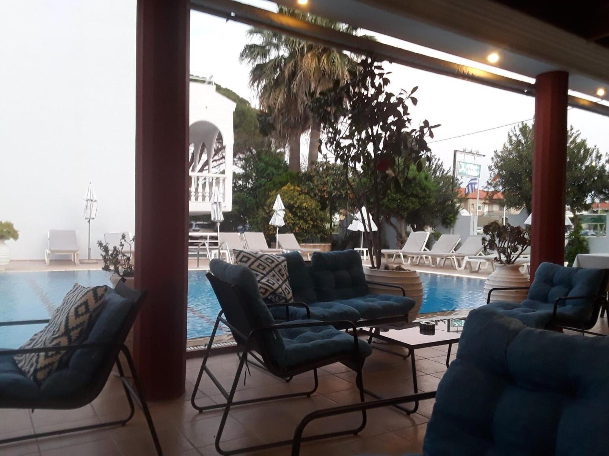 Perla Marina Hotel