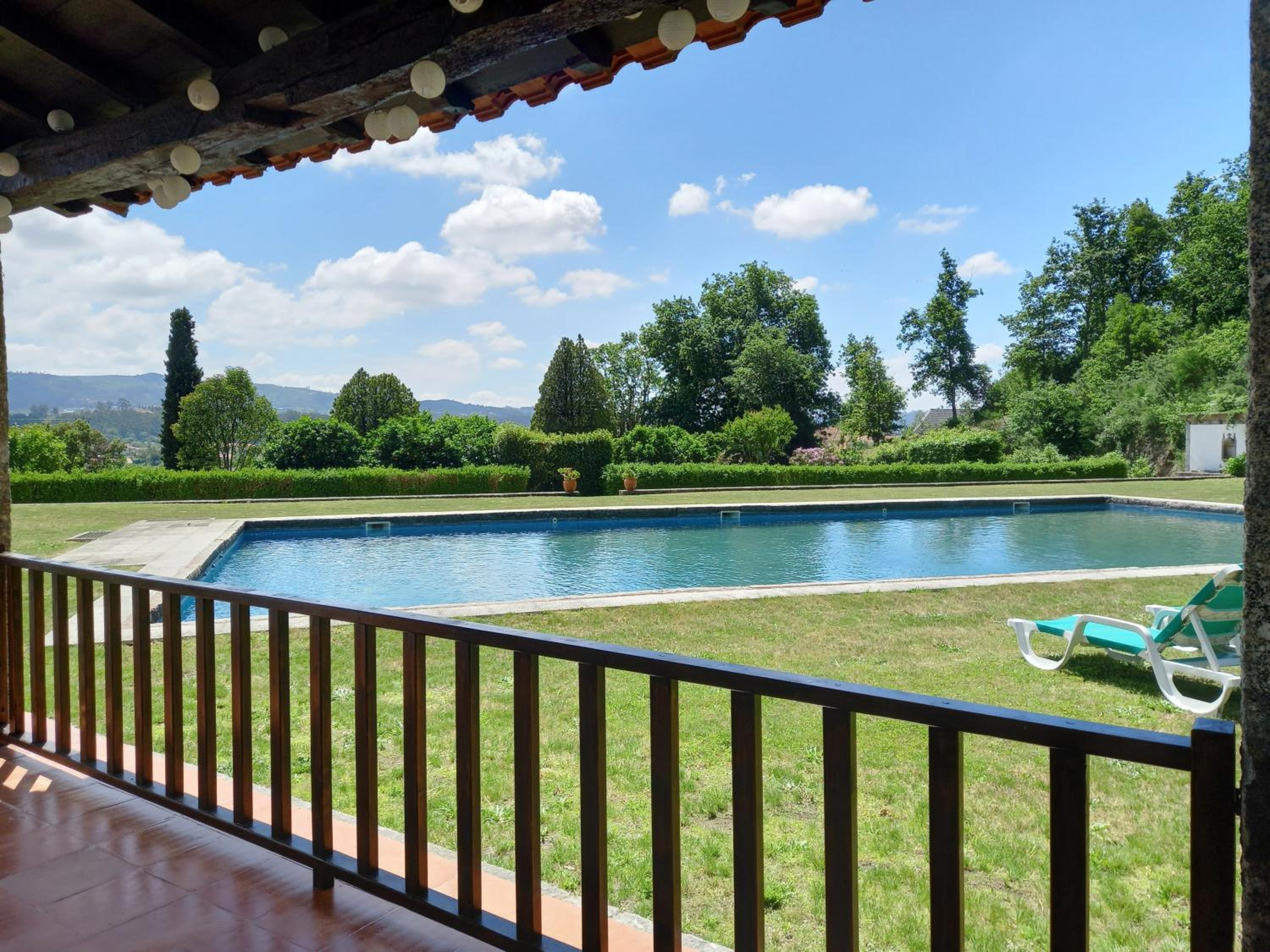 Casa dos Pinheiros - Pinheiros Farm House view 3
