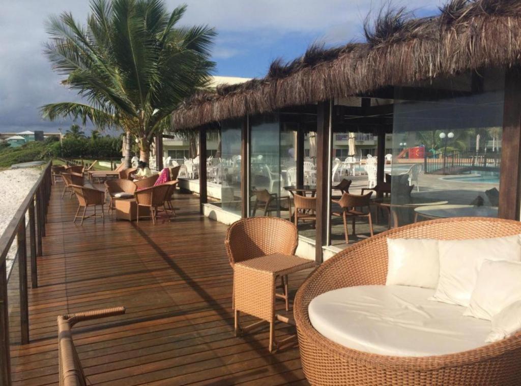 MARUPIARA SUITES- FLAT MURO ALTO