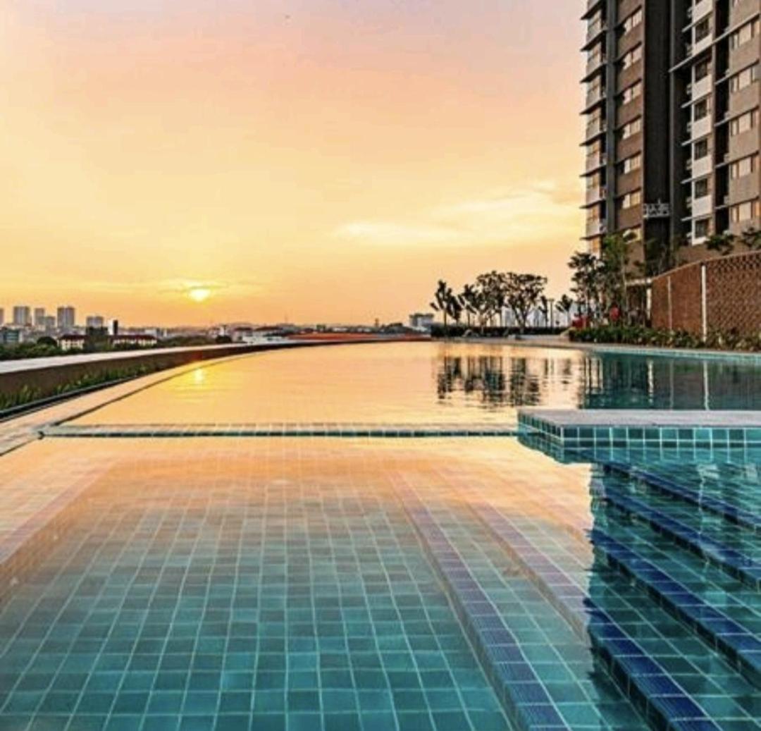 Te amo Gandaria Bangi Pool View Netflix Full Aircond