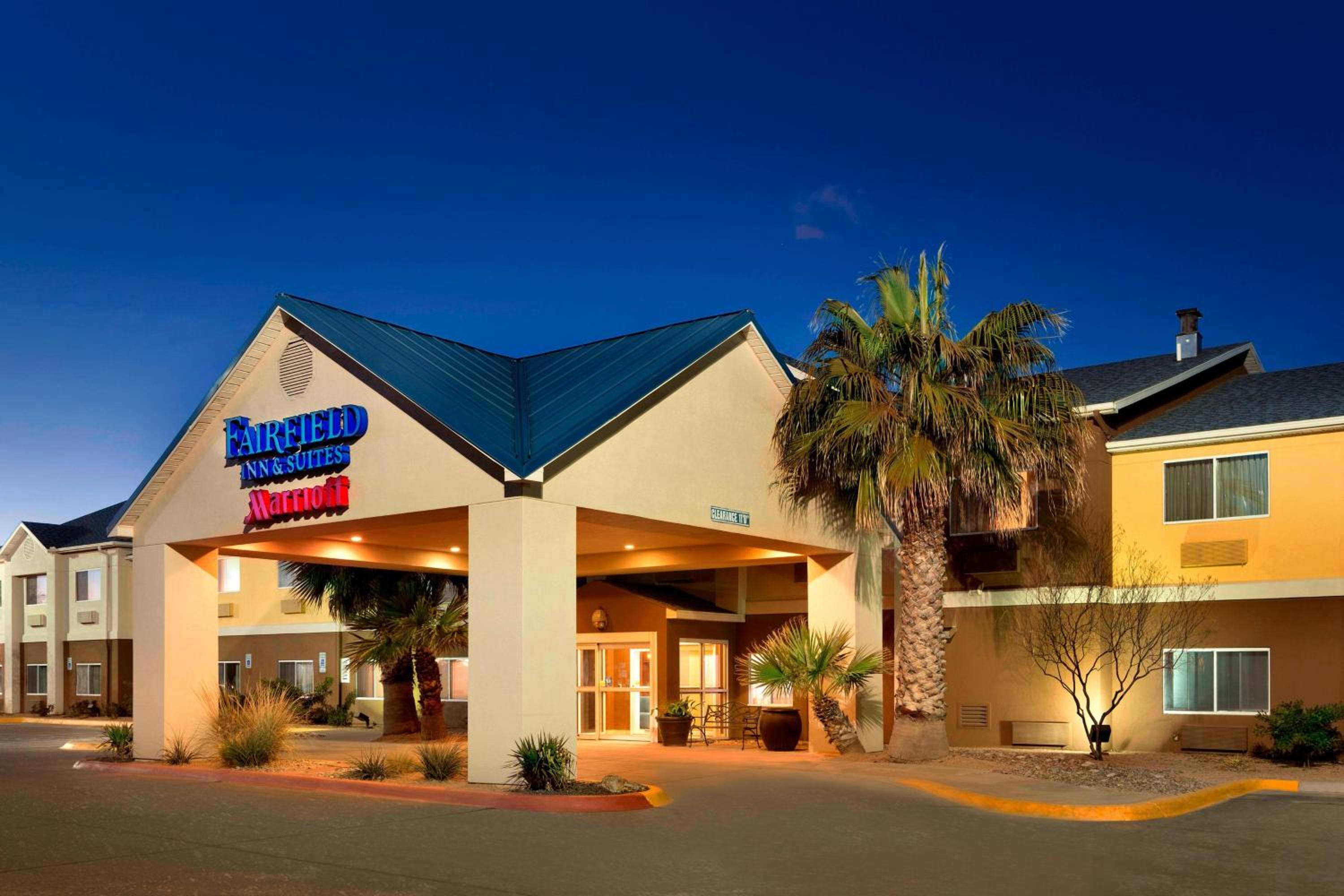Hotel Fairfield Inn & Suites Midland - Image 1
