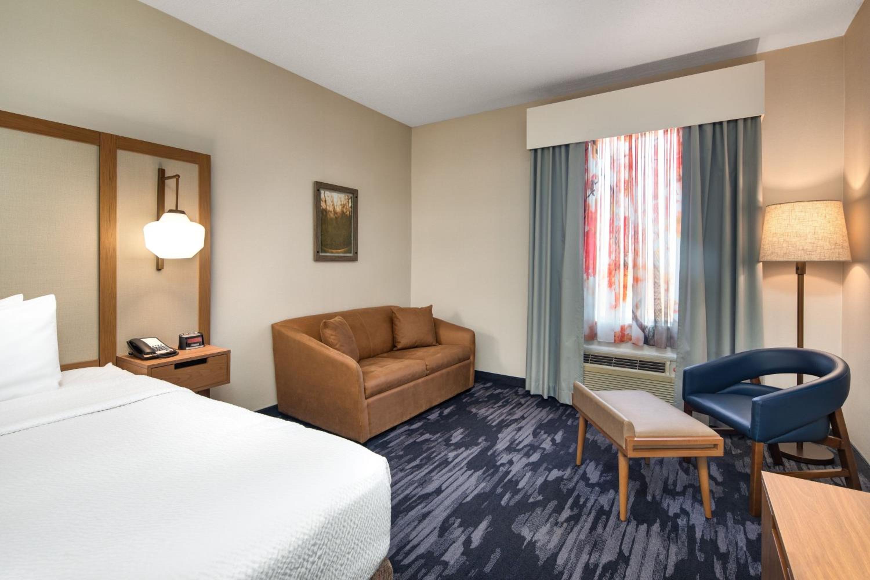 Toronto Vacations - Fairfield Inn by Marriott Toronto Oakville - Property Image 5