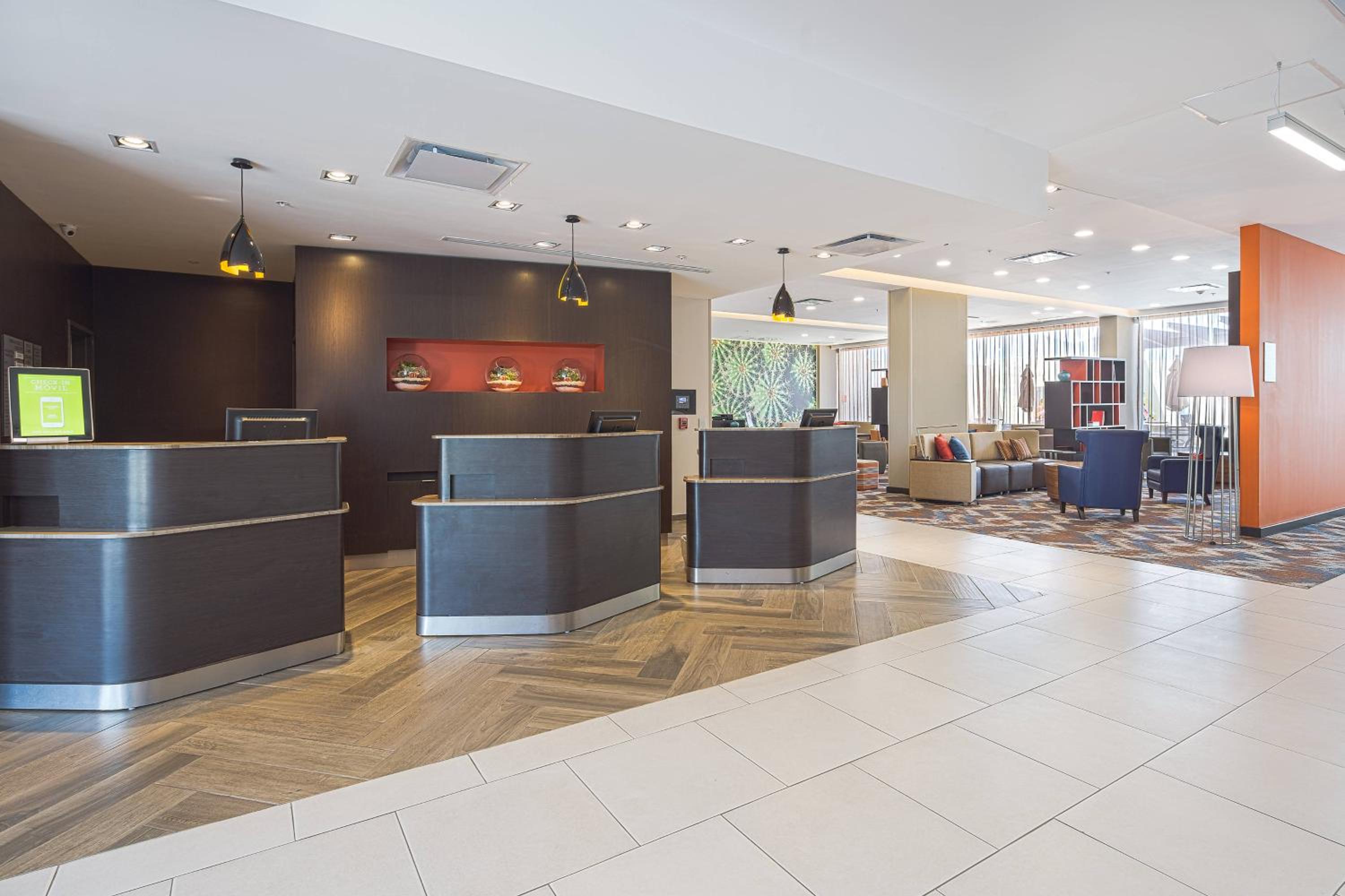 Saltillo Vacations - Courtyard by Marriott Saltillo - Property Image 10