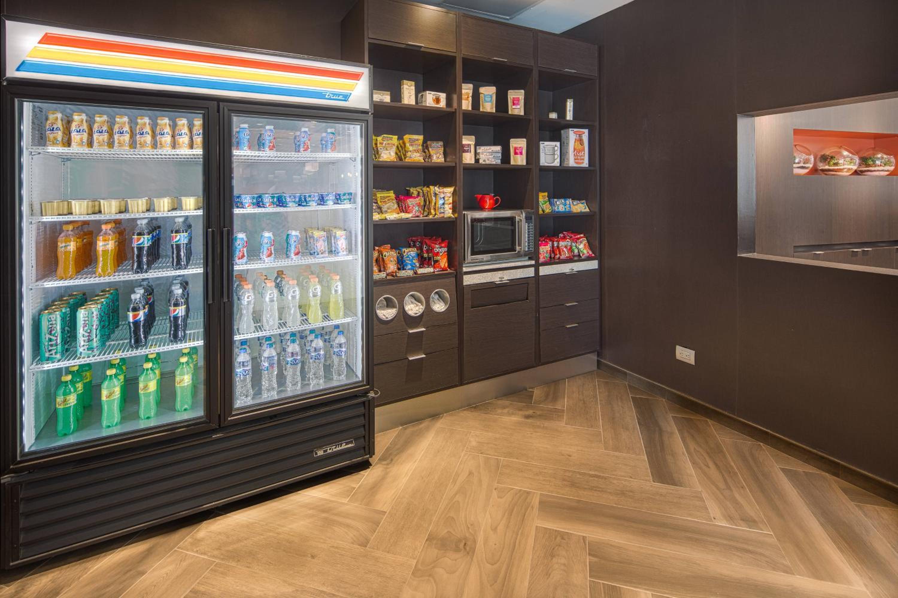 Saltillo Vacations - Courtyard by Marriott Saltillo - Property Image 2