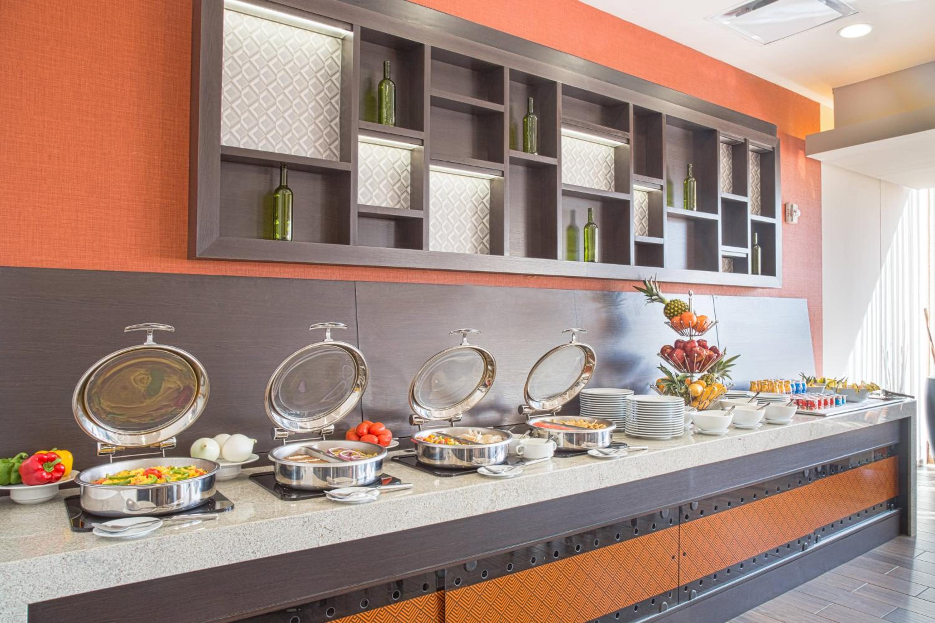 Saltillo Vacations - Courtyard by Marriott Saltillo - Property Image 5