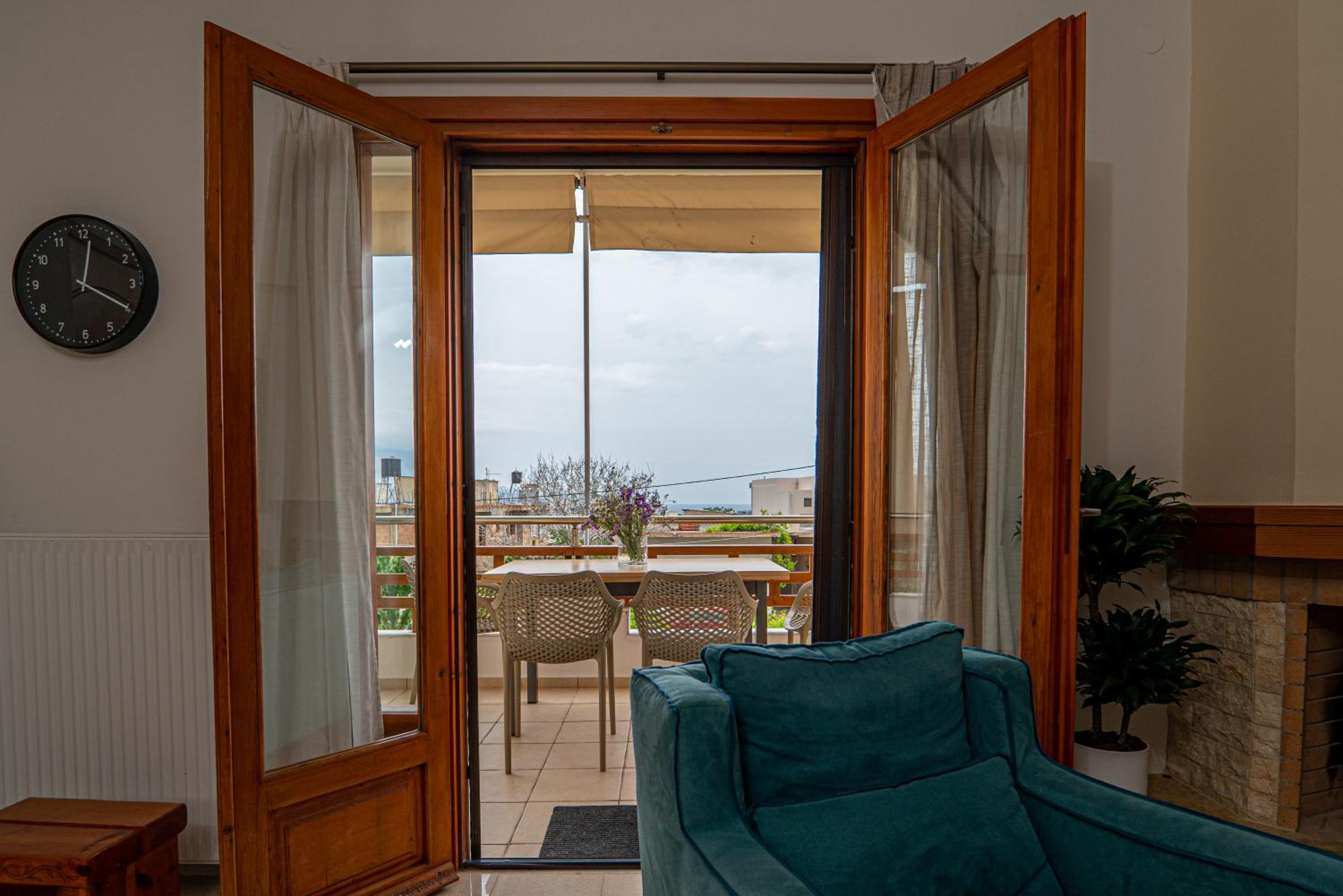 Contemporary 2 bedroom apt 5 min walk from Kissamos center photo 2