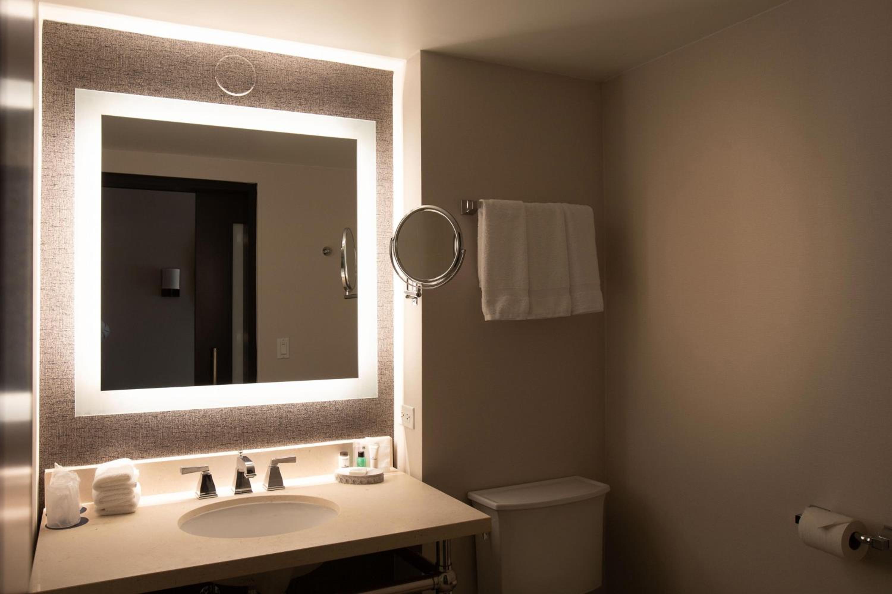 Sheraton Chicago Northbrook - Property Image 19