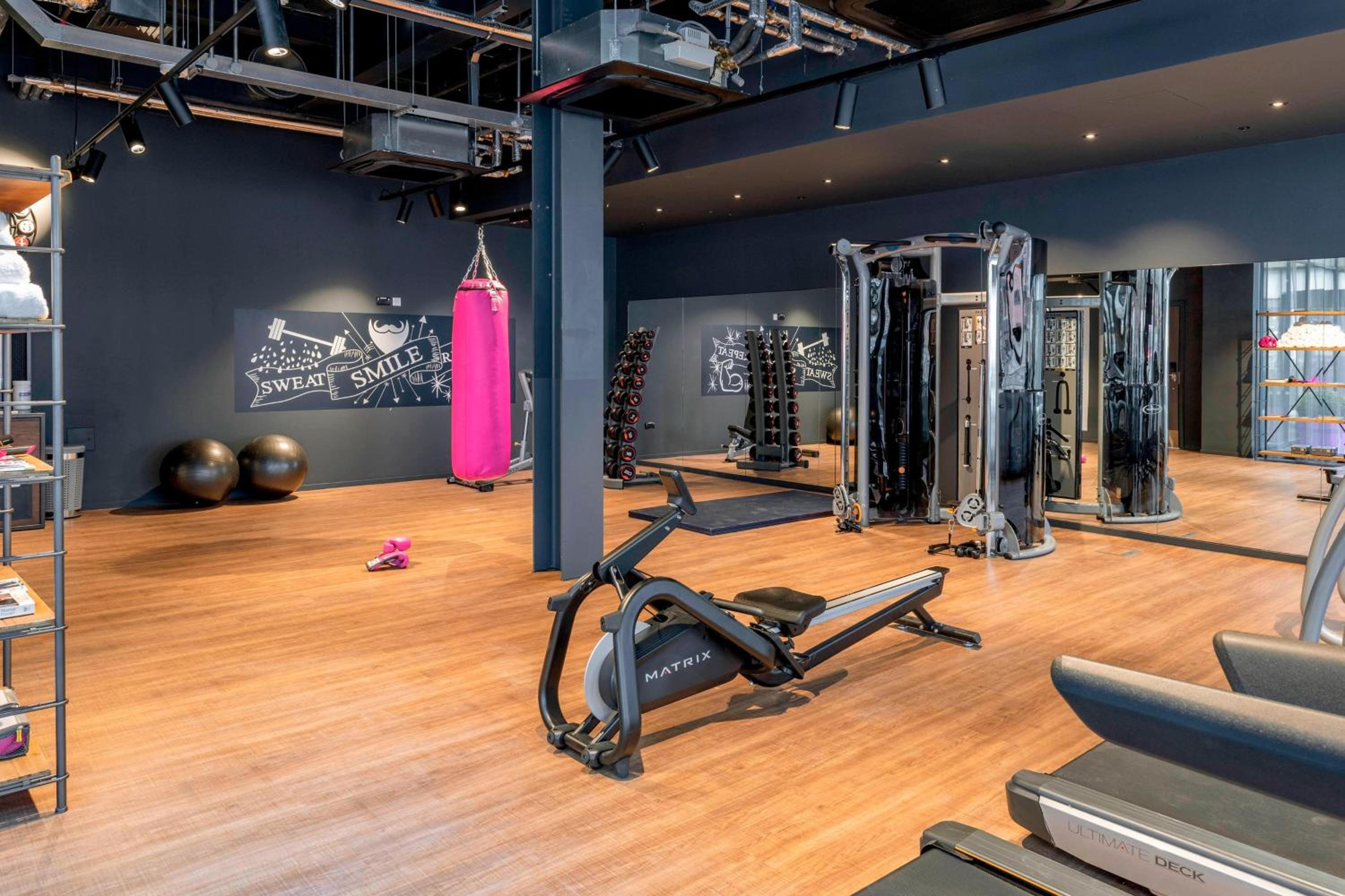 Hounslow Vacations - Moxy London Heathrow Airport - Property Image 2