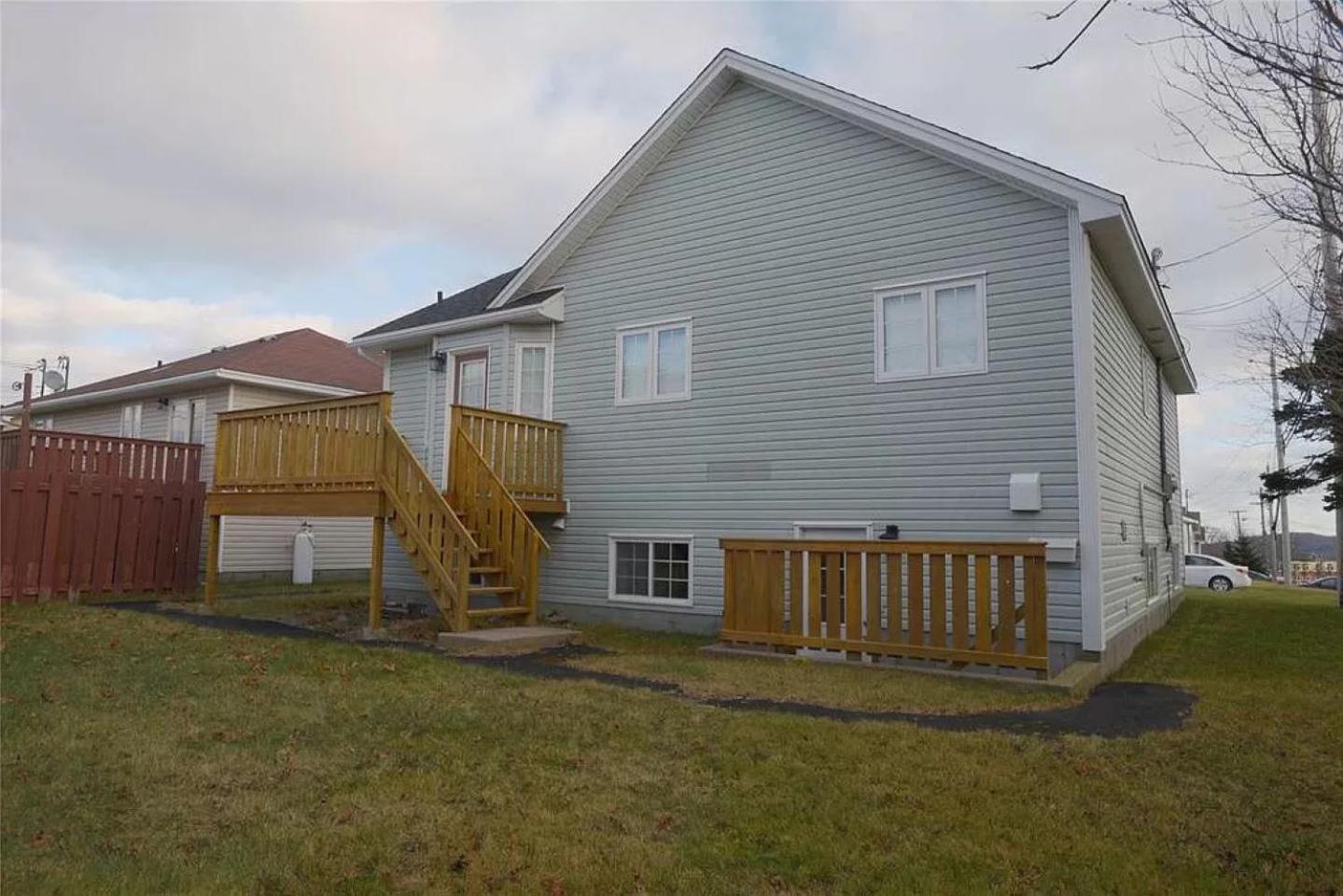 Two Bedroom Apartment Near St John's Airport, photo 14