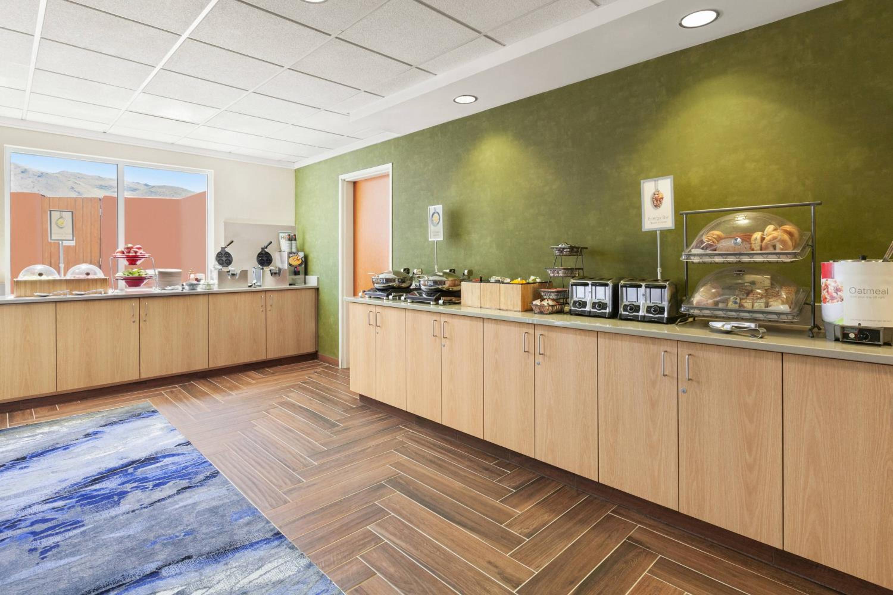 Fairfield Inn  Suites by Marriott Reno Sparks - Property Image 7