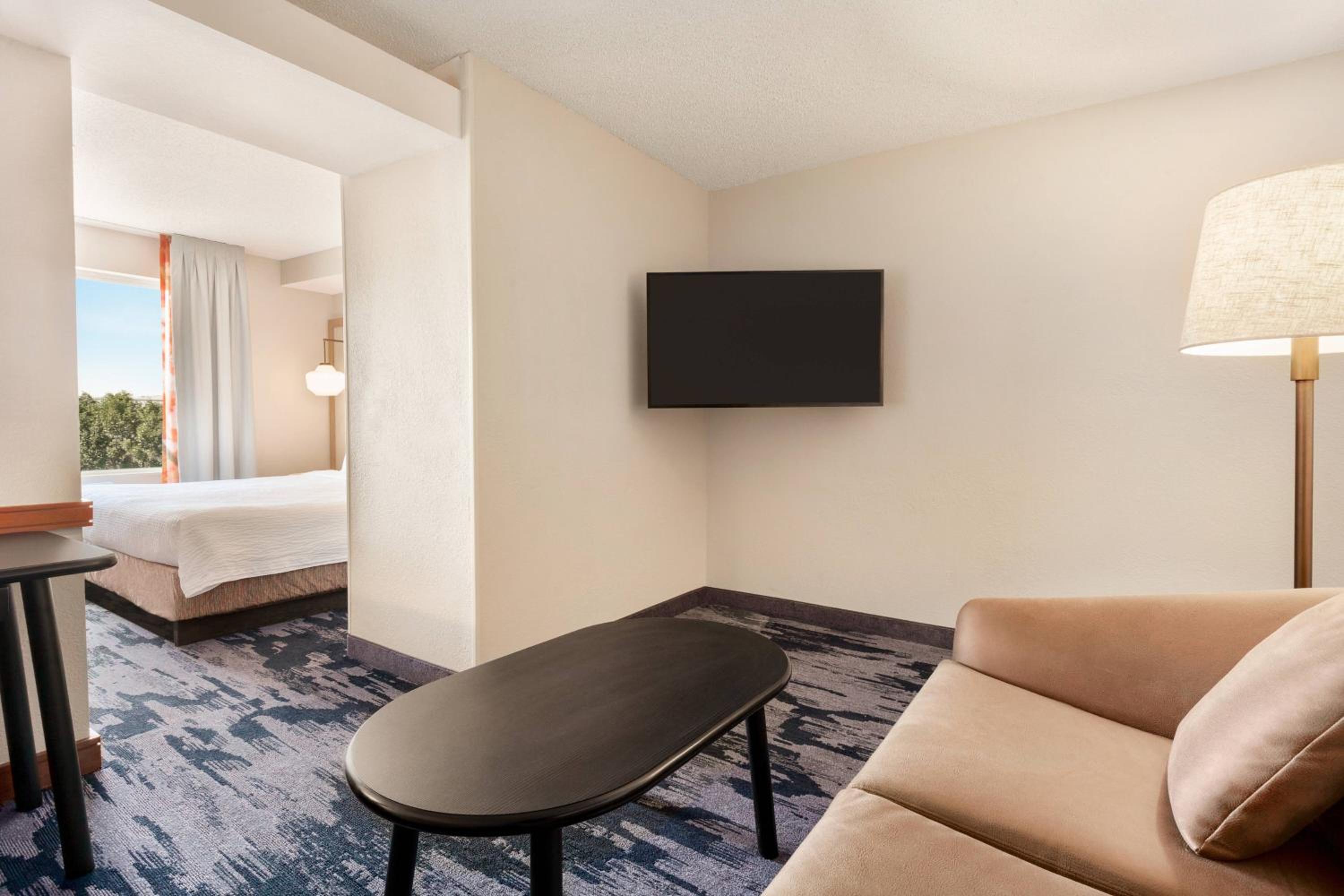 Fairfield Inn  Suites by Marriott Reno Sparks - Property Image 11