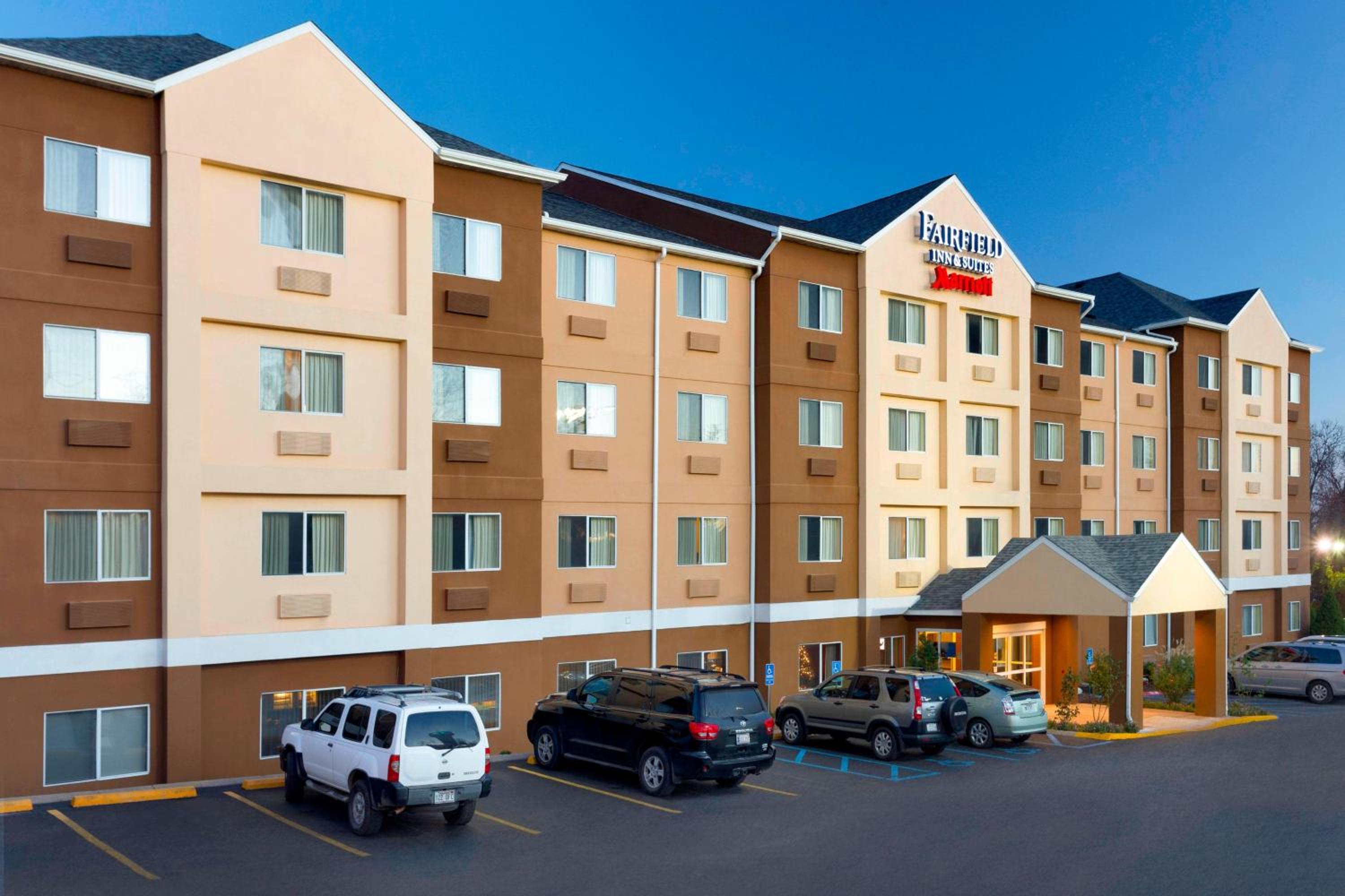 Hotel Fairfield Inn & Suites by Marriott Branson - Image 1