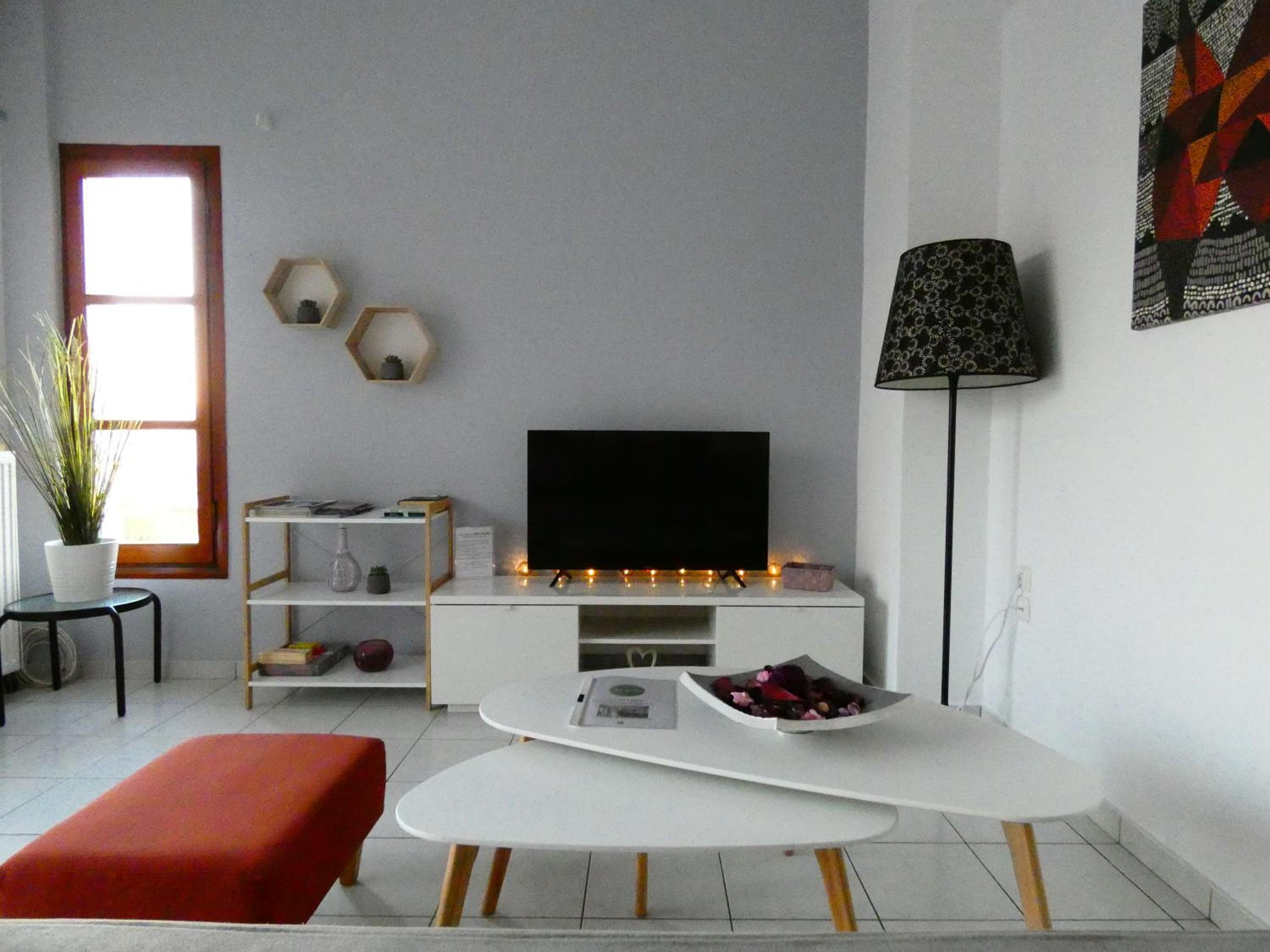 Mel Studio 1 (kalamaki)