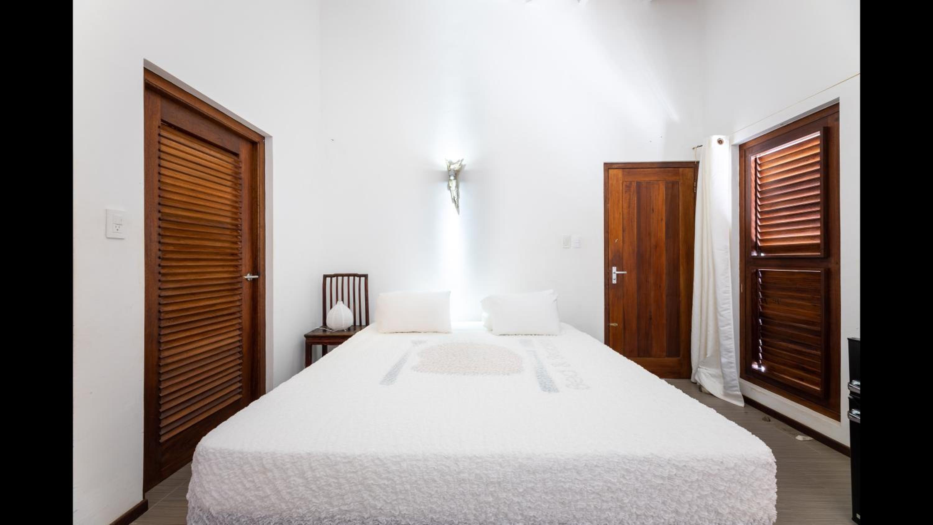 Beautiful Villa with pool near the beach for groups