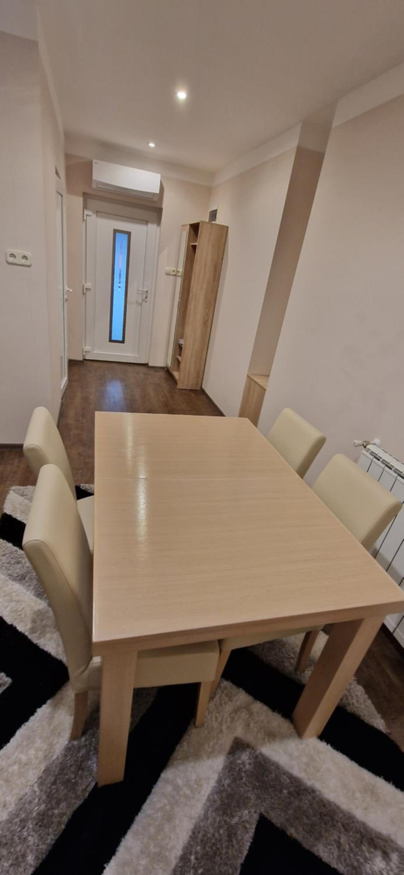 Azra Apartman